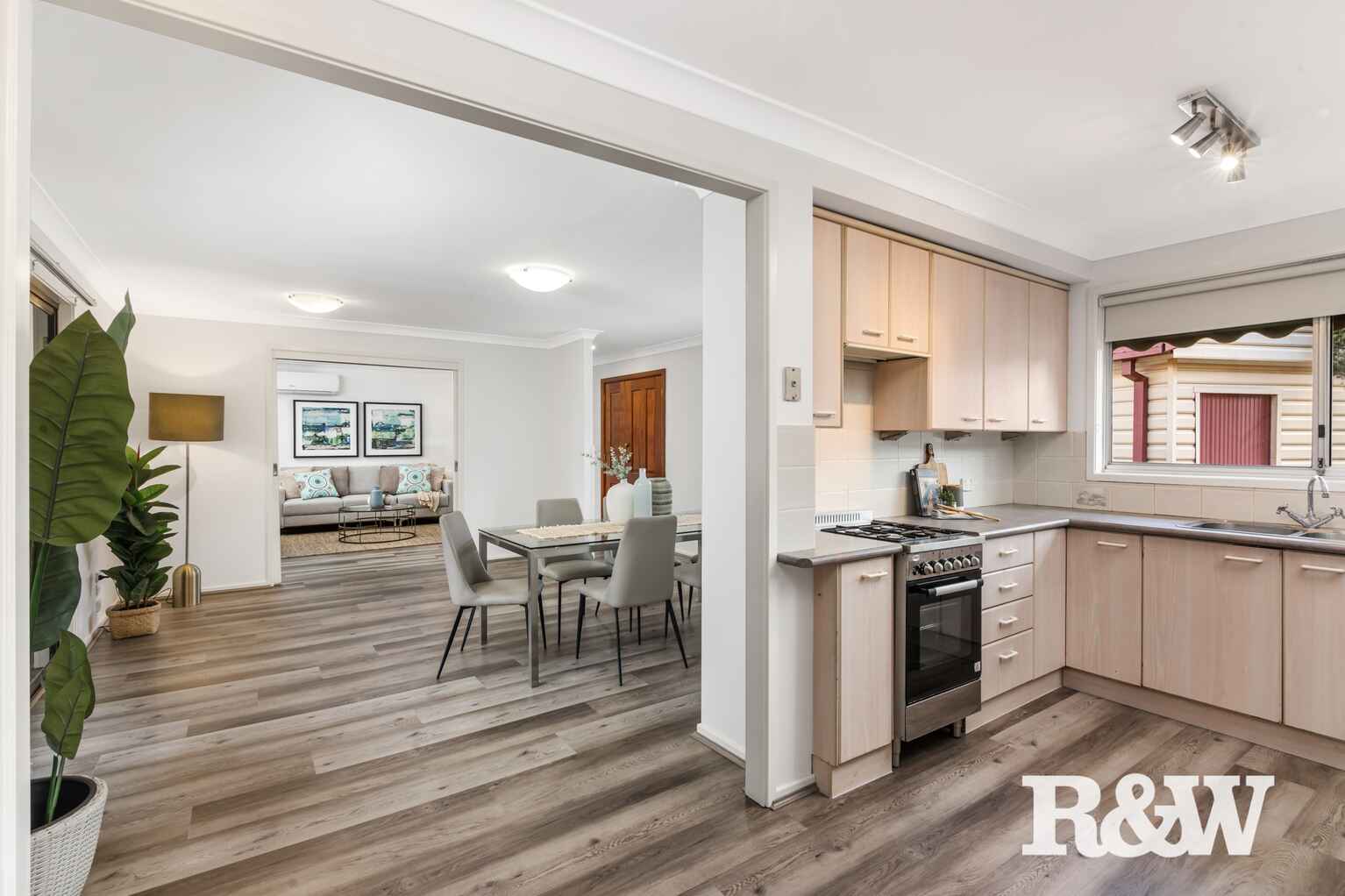 16 Avon Place St Clair