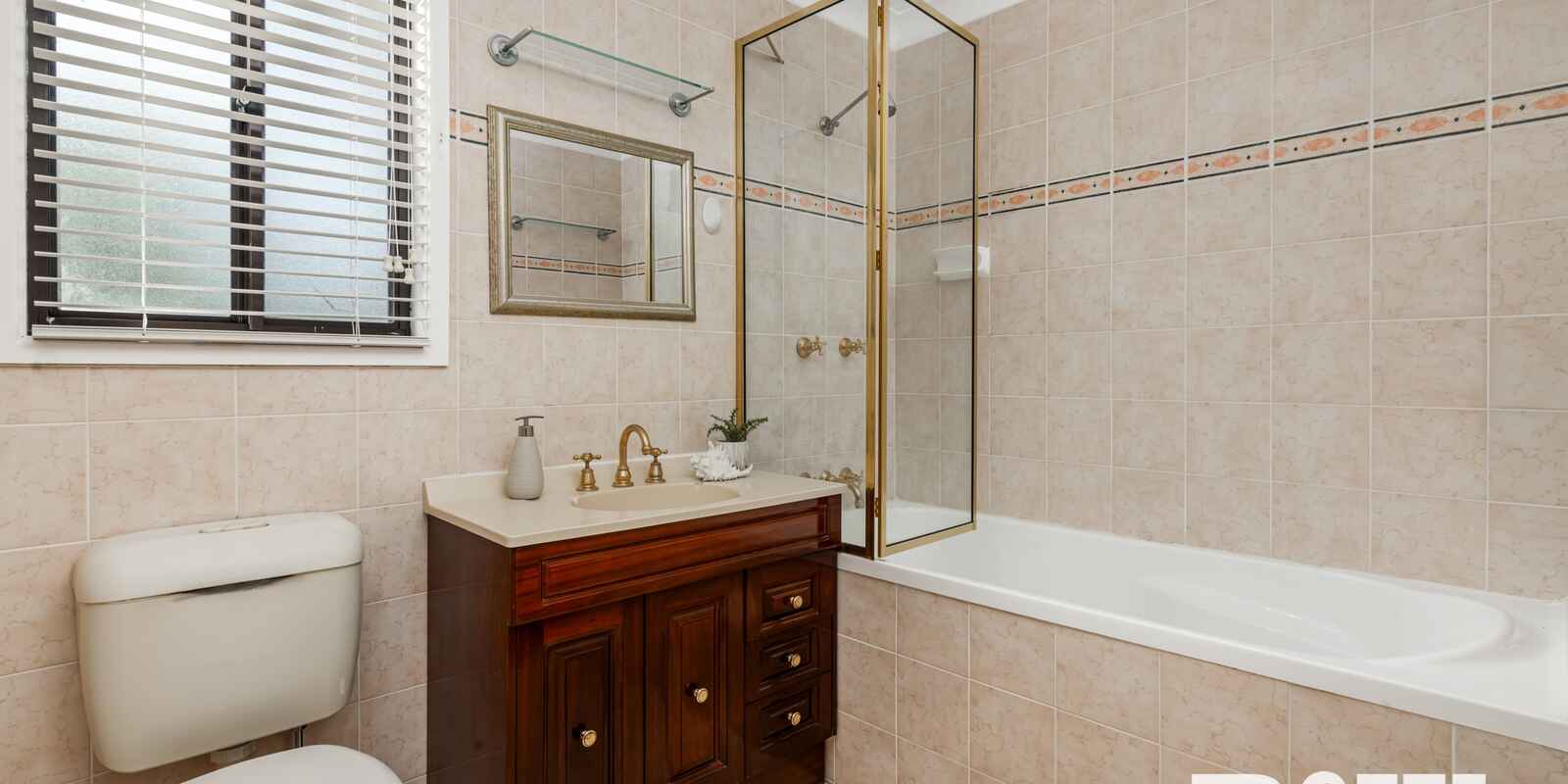 16 Avon Place St Clair