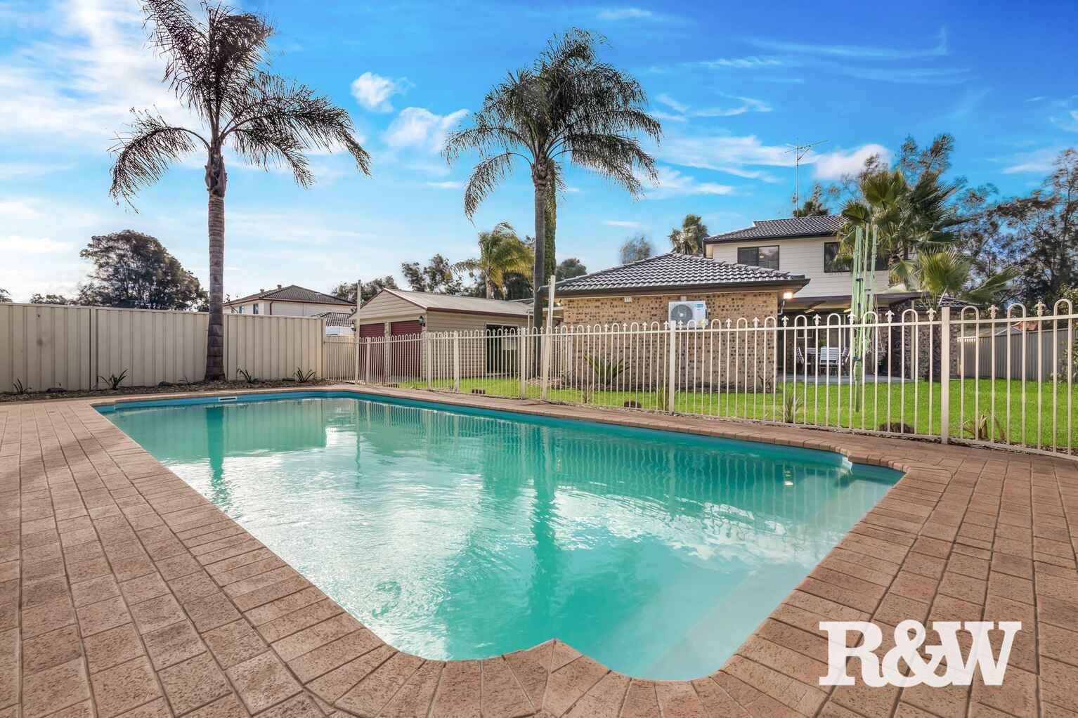 16 Avon Place St Clair