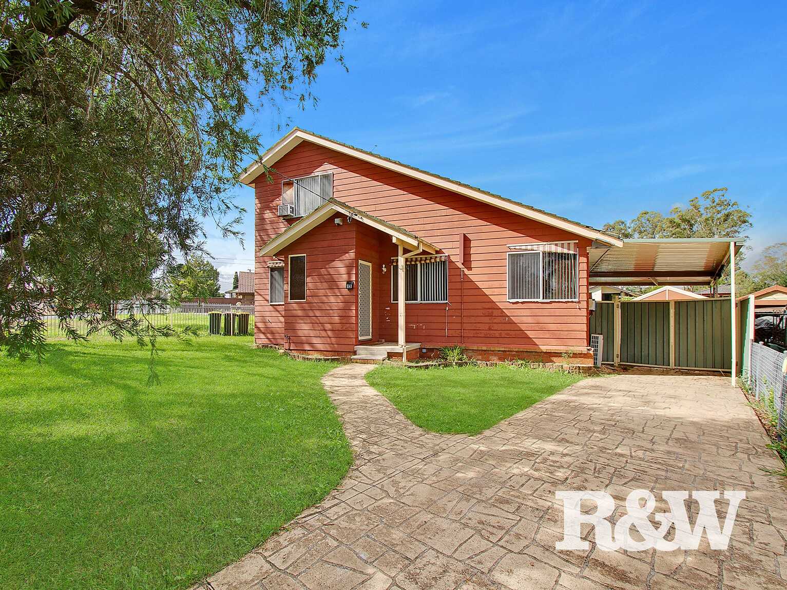 13 Keesing Crescent Blackett 13 Keesing Crescent Blackett