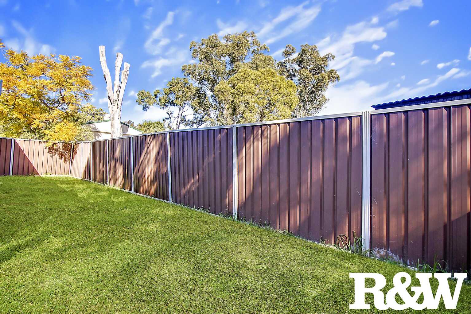 32 & 32A Marquesa Crescent Lethbridge Park 32 & 32A Marquesa Crescent Lethbridge Park