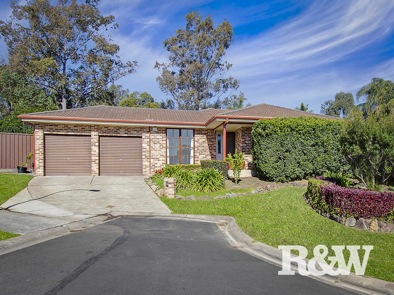 6 Ashford Grove St Clair