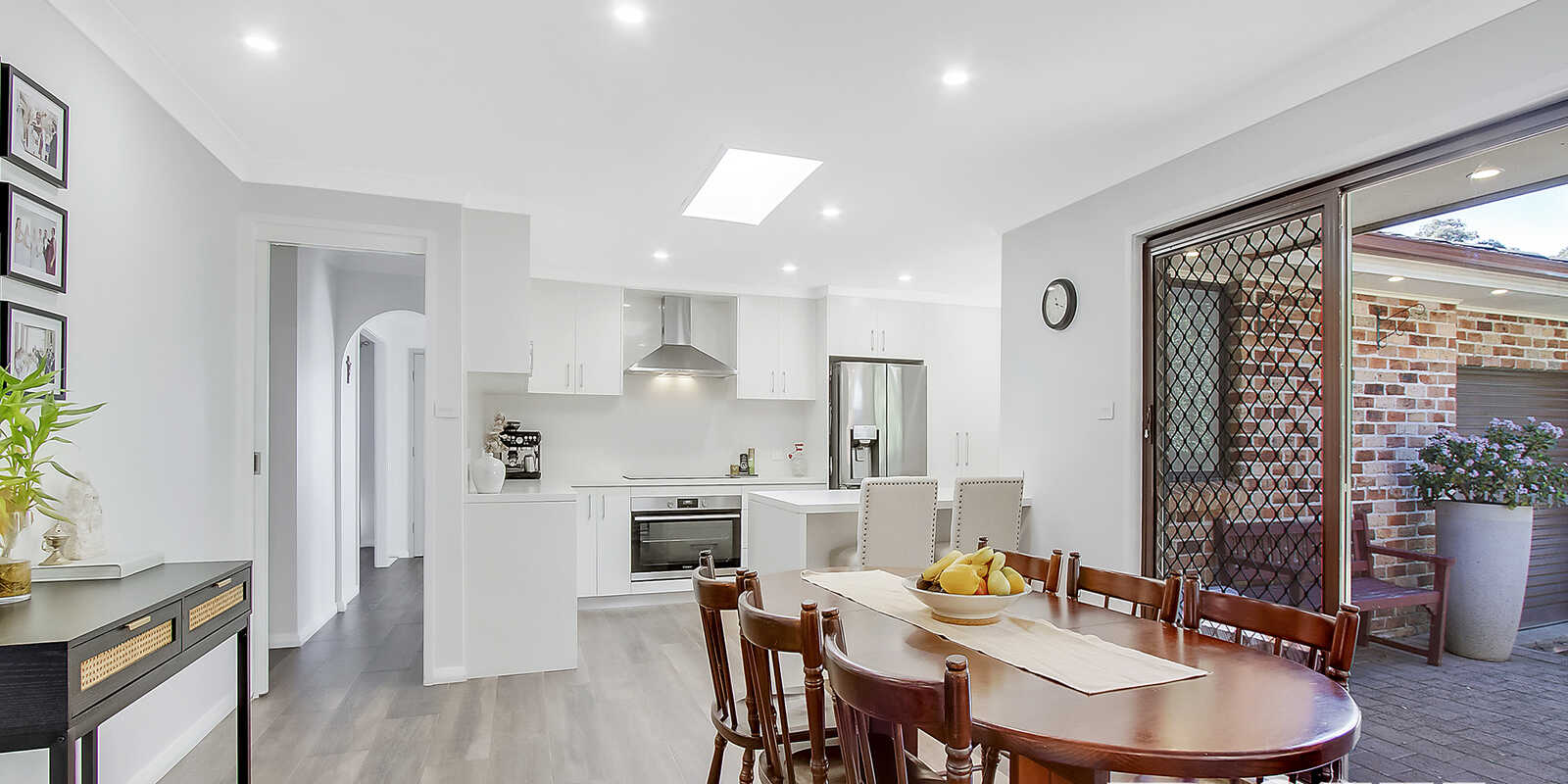 6 Ashford Grove St Clair