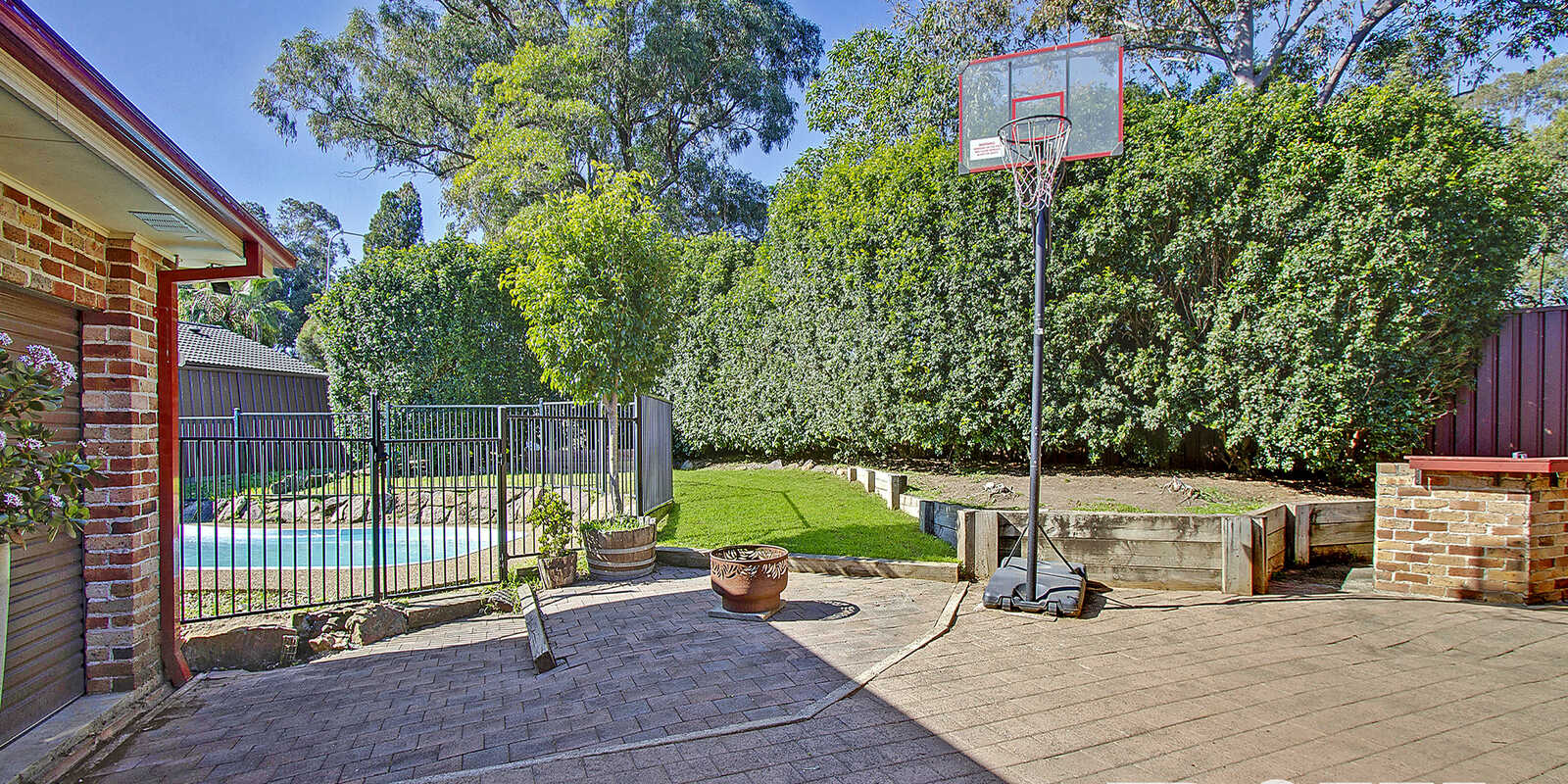 6 Ashford Grove St Clair