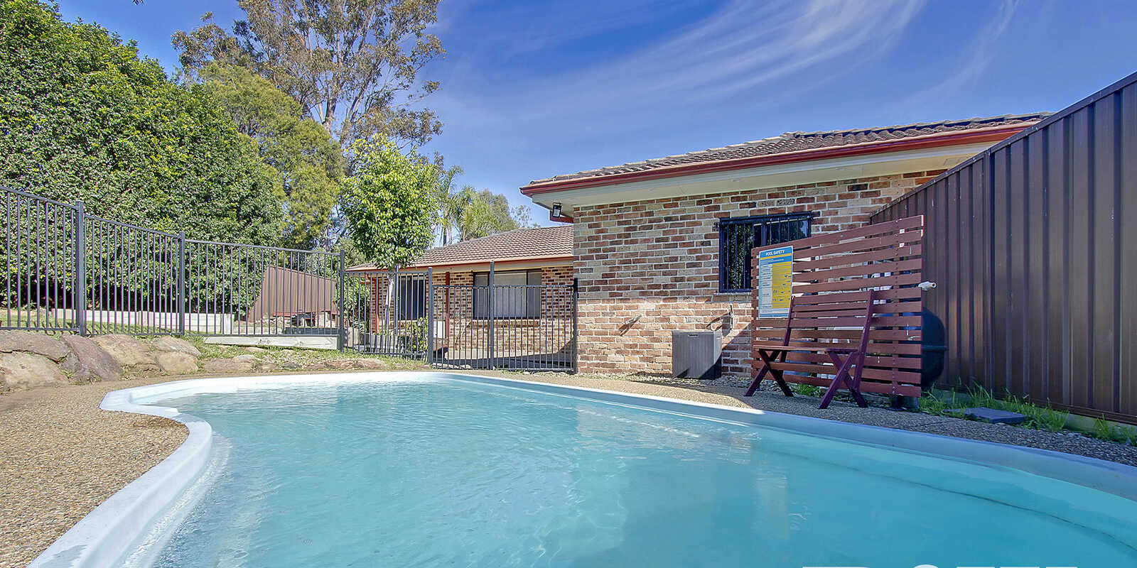 6 Ashford Grove St Clair