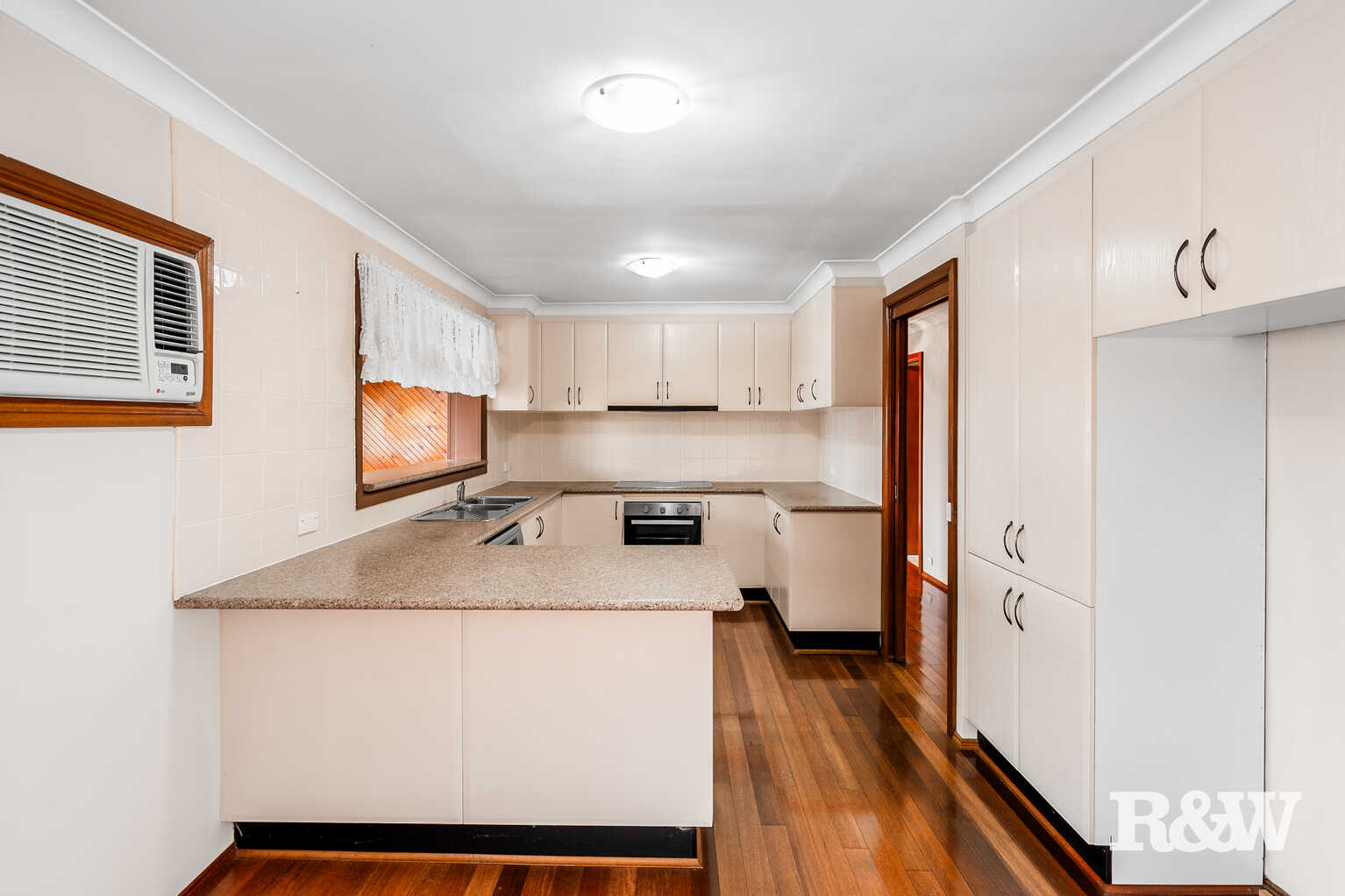 22 Harvey Circuit St Clair