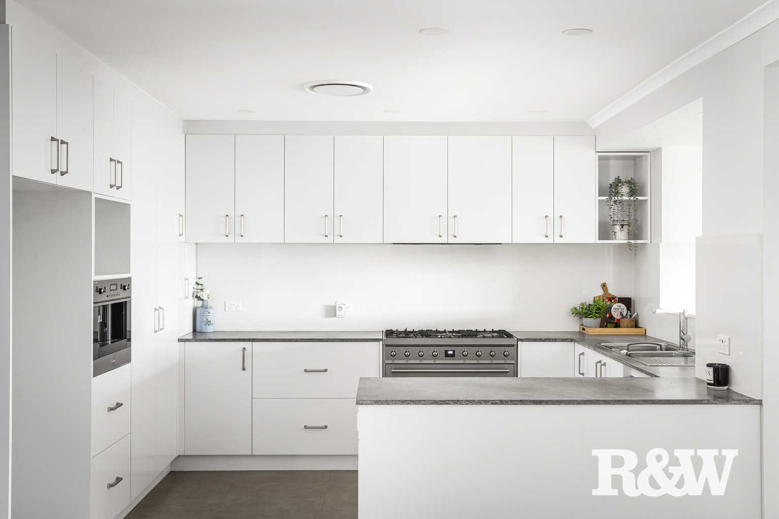 14 Pinto Place St Clair