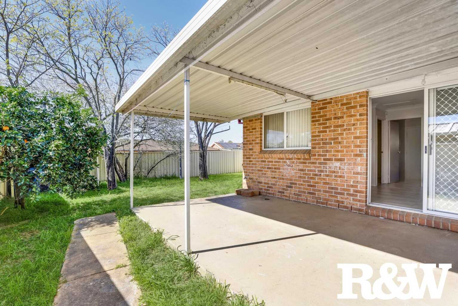 6 Denver Road St Clair