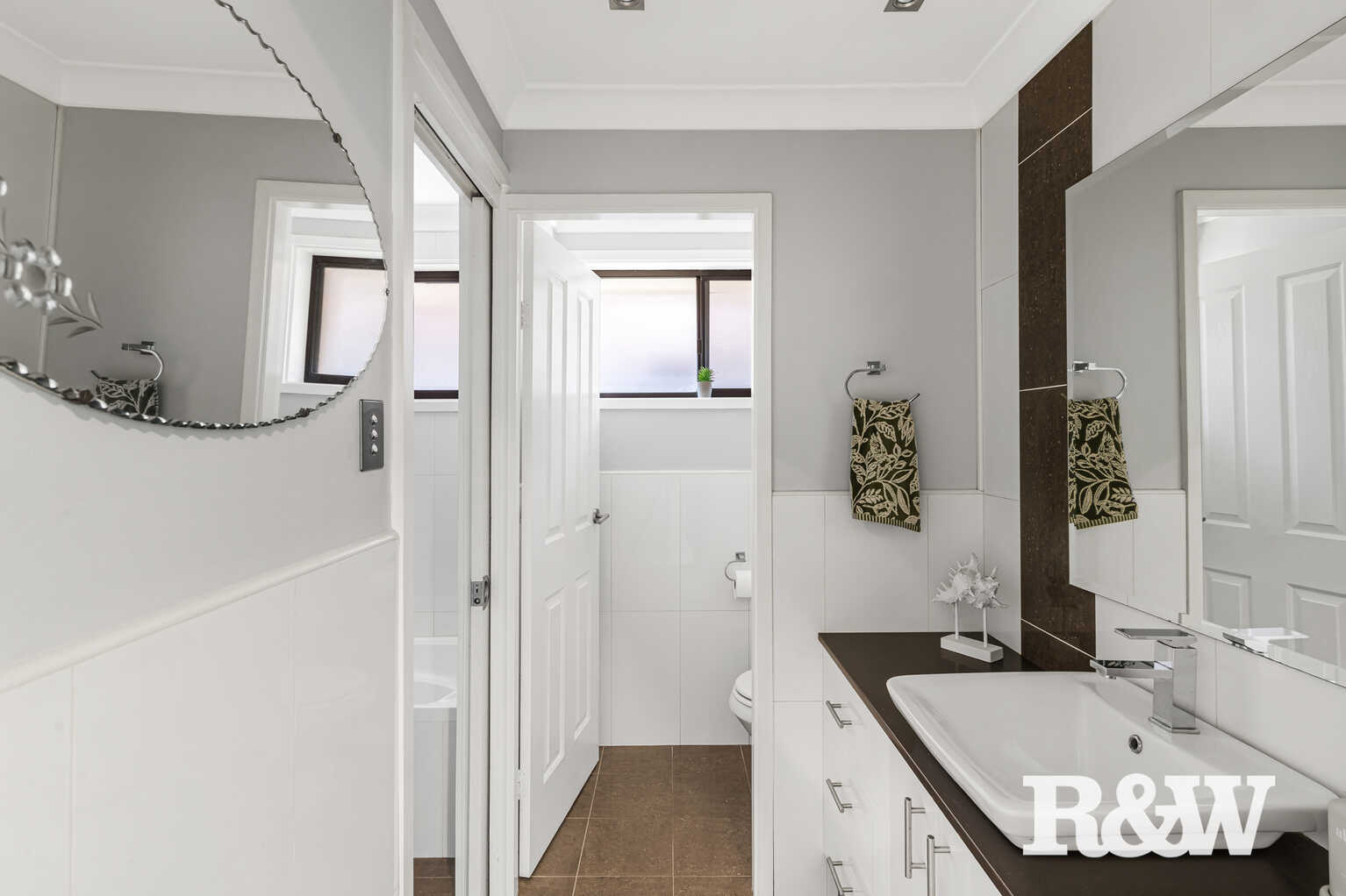 2 Tumut Place St Clair