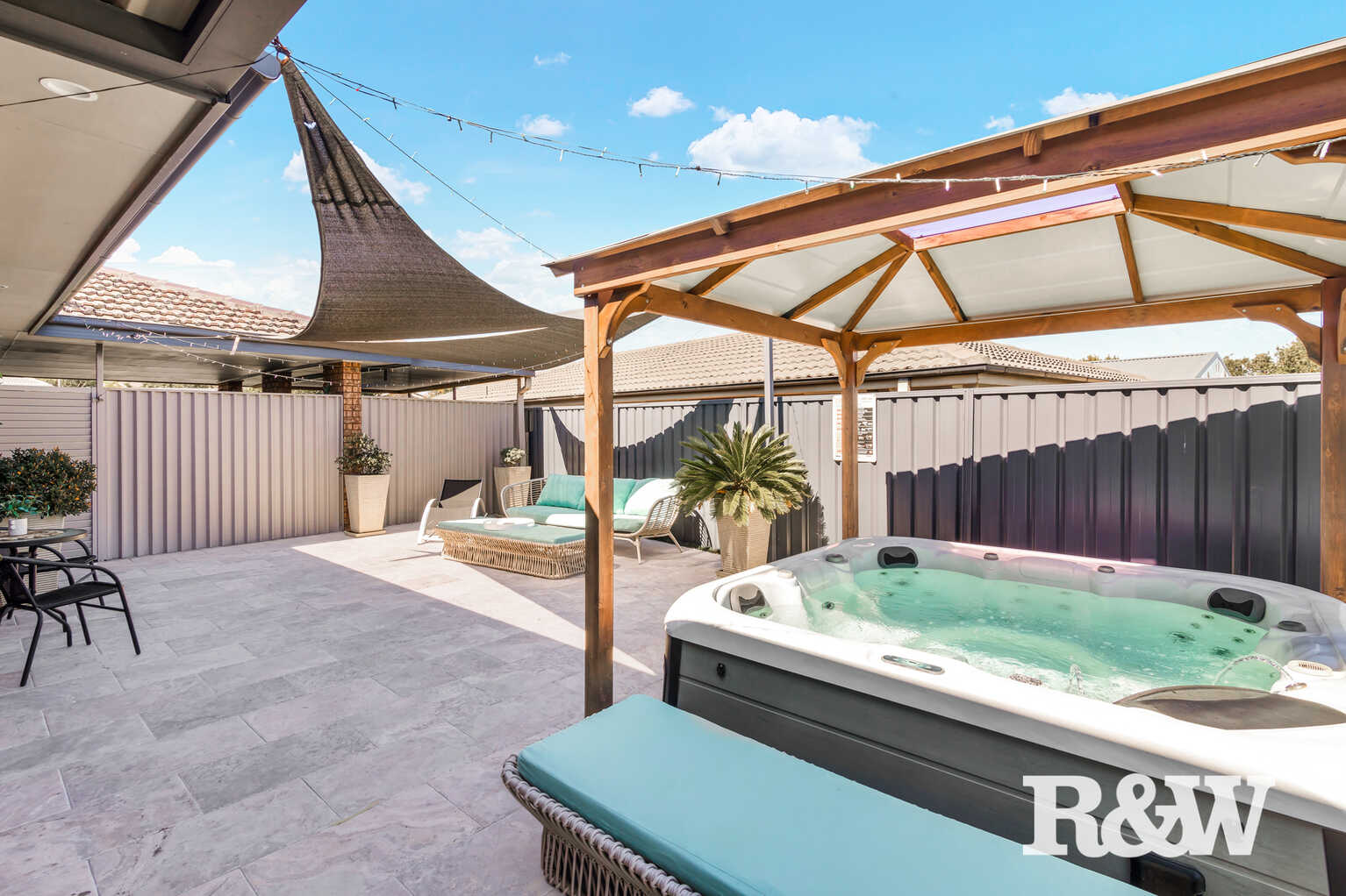 2 Tumut Place St Clair