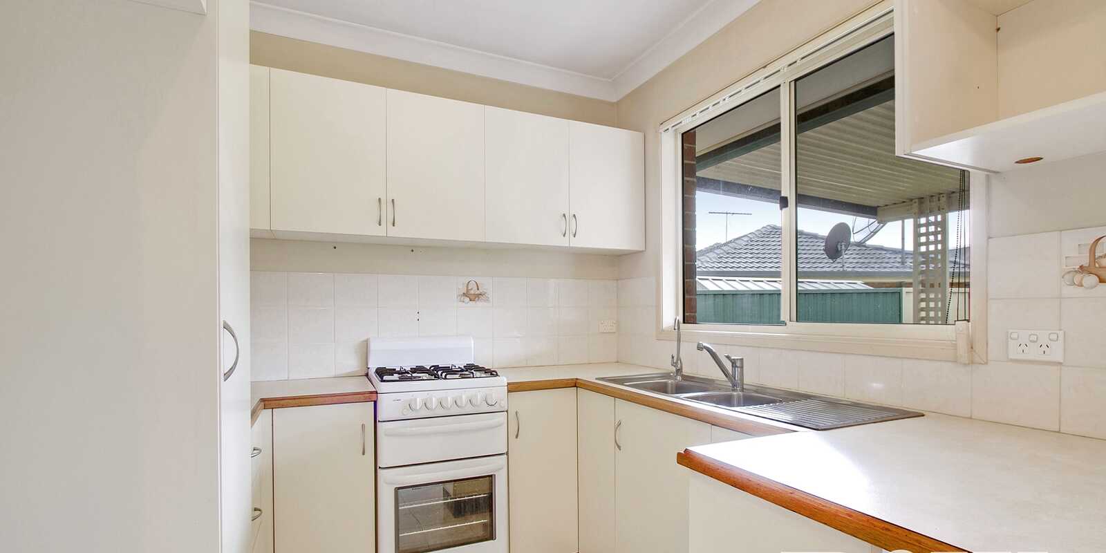 20 Martin Grove Colyton