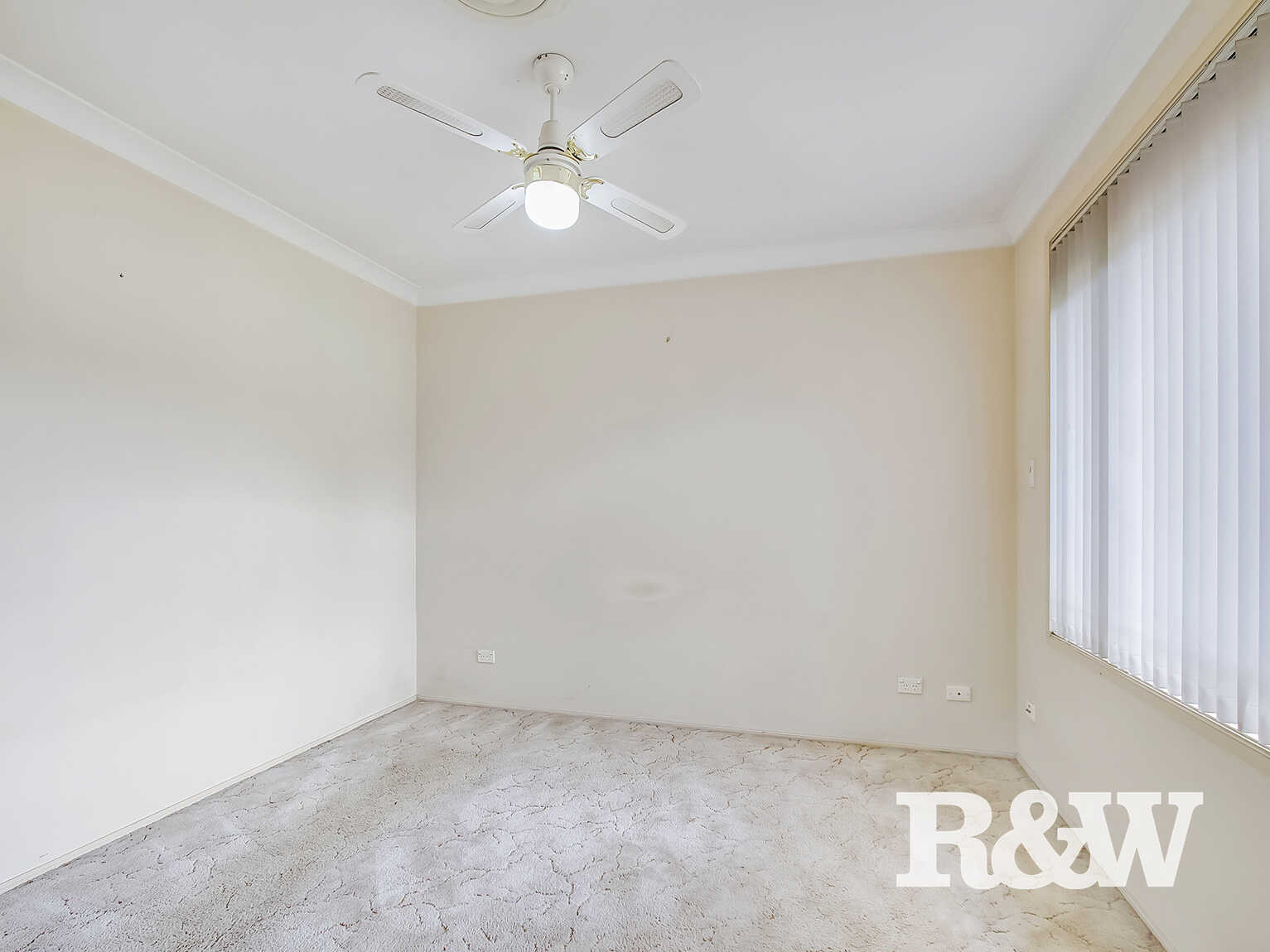 20 Martin Grove Colyton