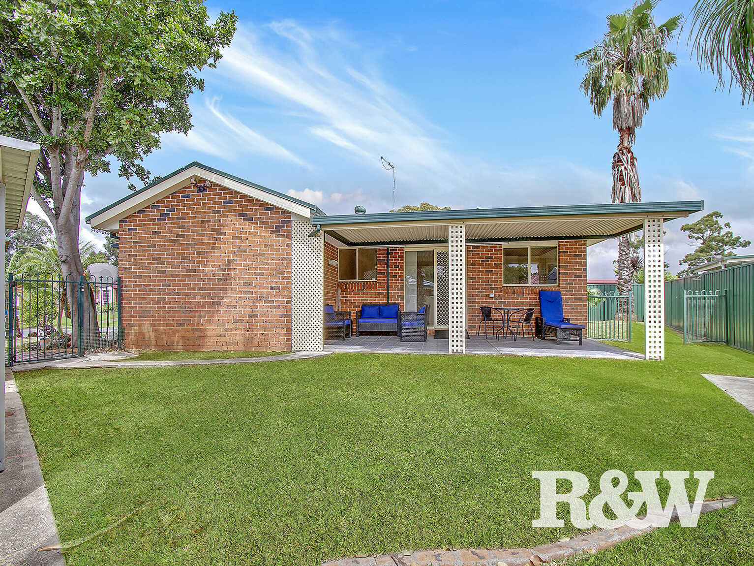 20 Martin Grove Colyton