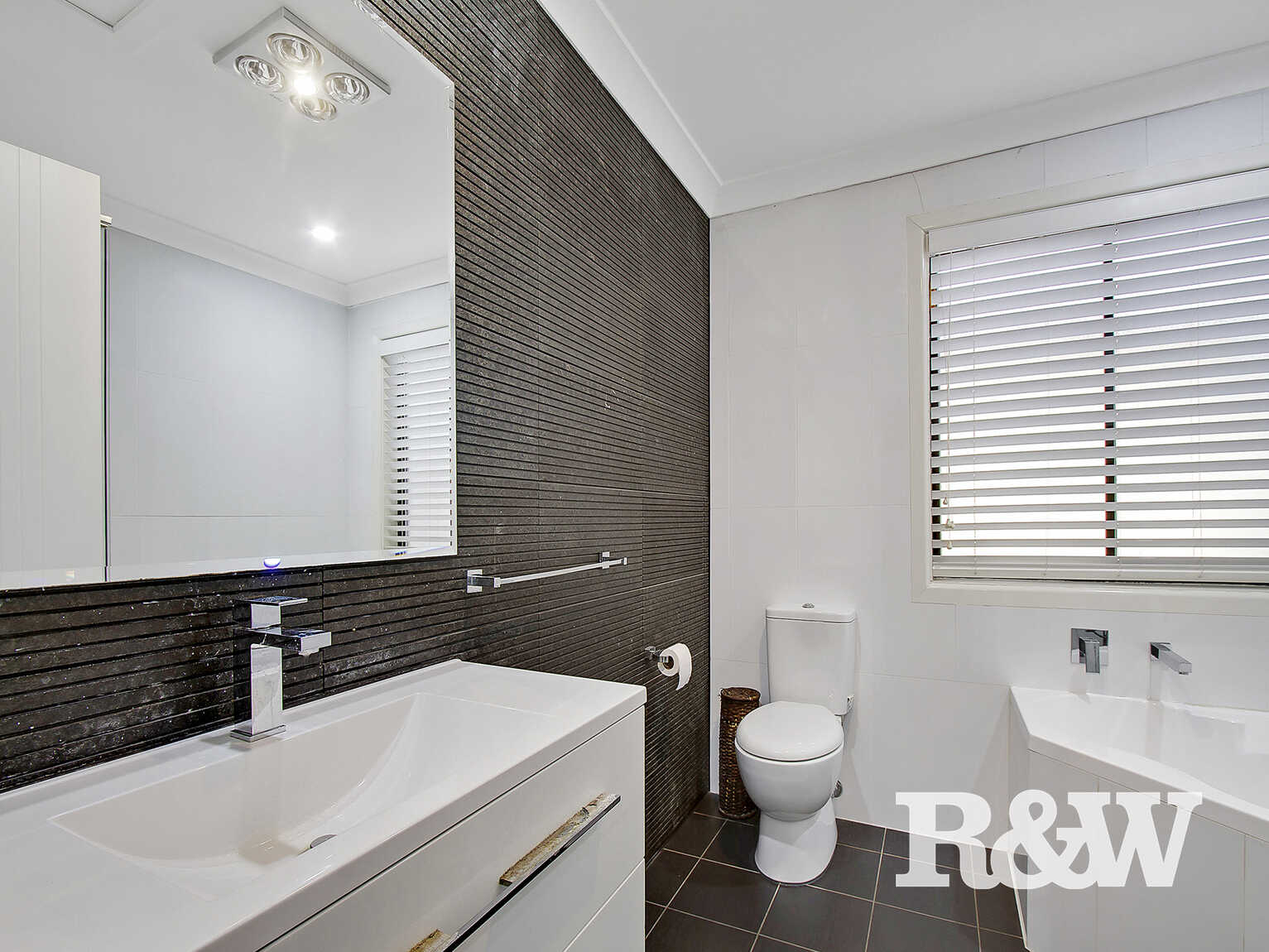 21/23-25 Vincent Street St Marys