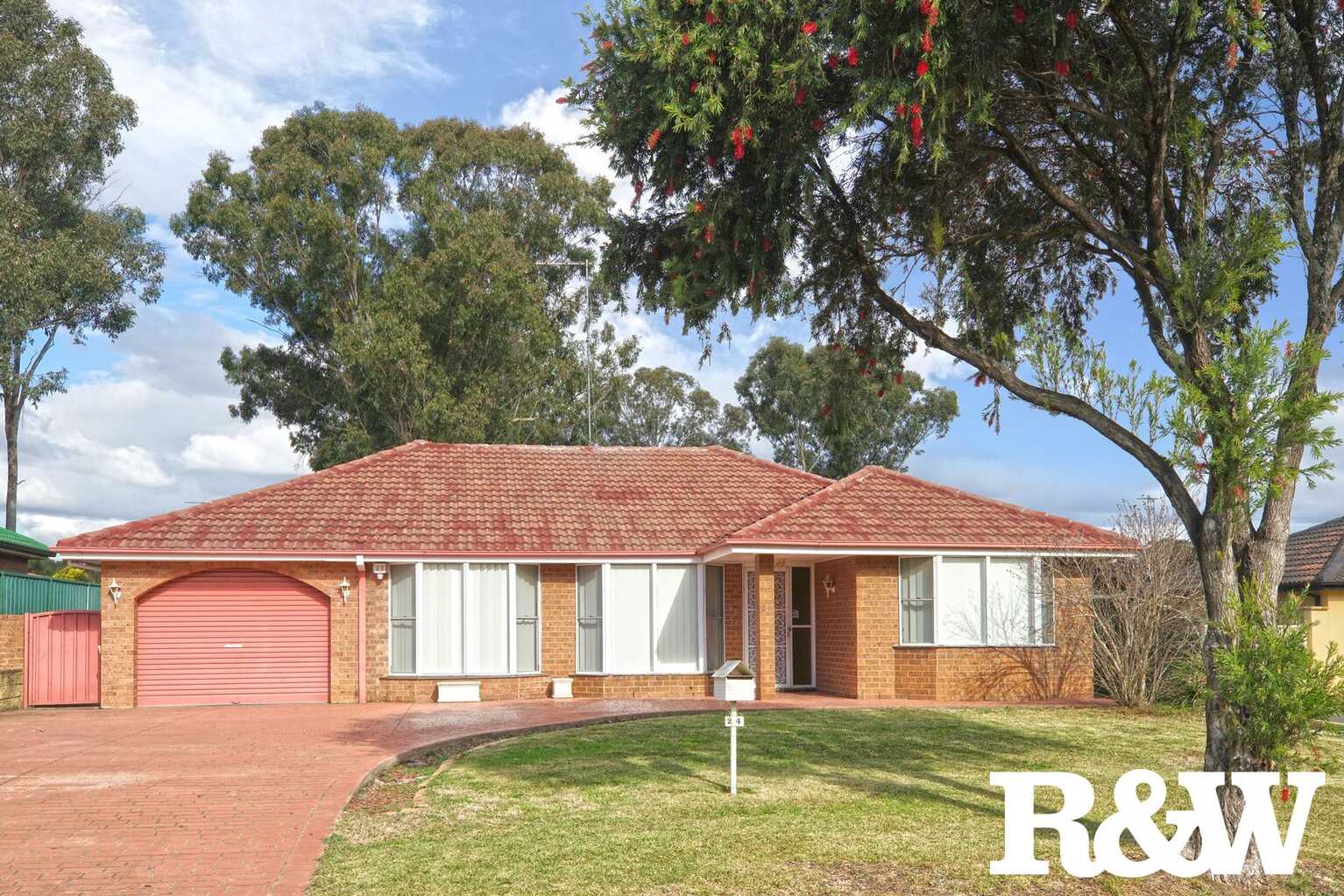 24 Shakespeare Drive St Clair 24 Shakespeare Drive St Clair