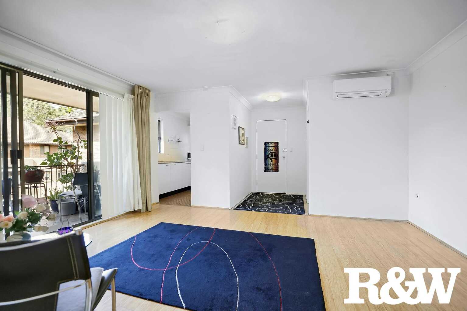 16/20 Luxford Road Mount Druitt