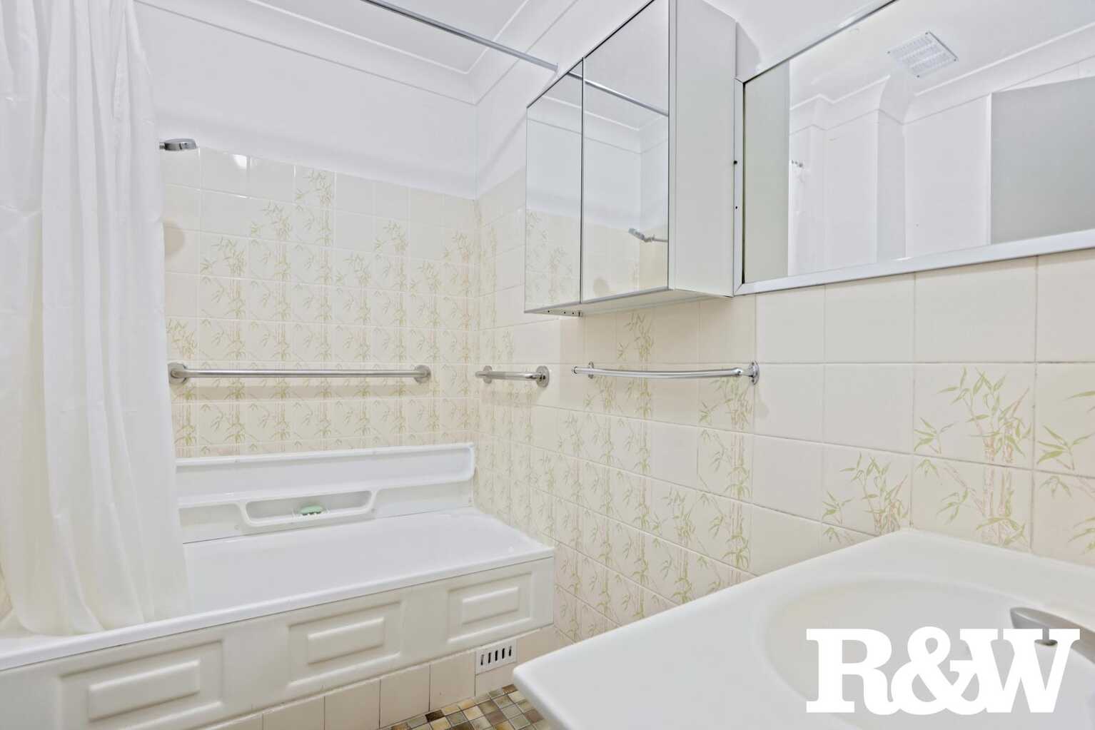 16/20 Luxford Road Mount Druitt