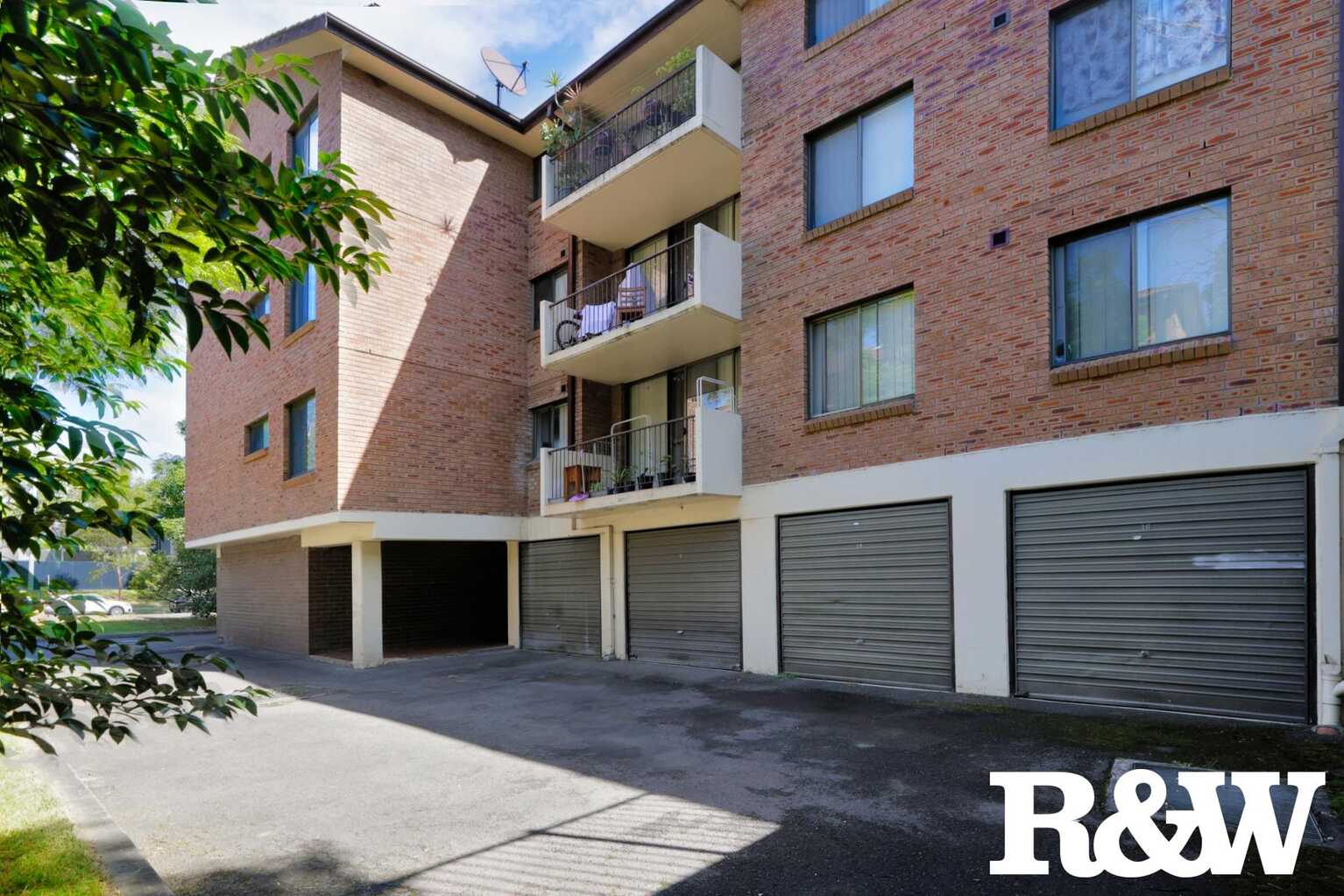 16/20 Luxford Road Mount Druitt
