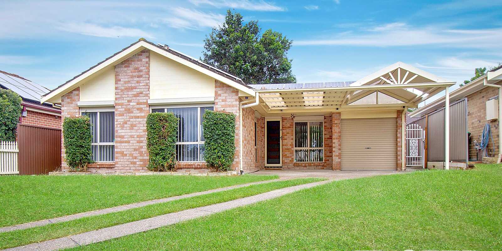 59 Explorers Way St Clair 59 Explorers Way St Clair