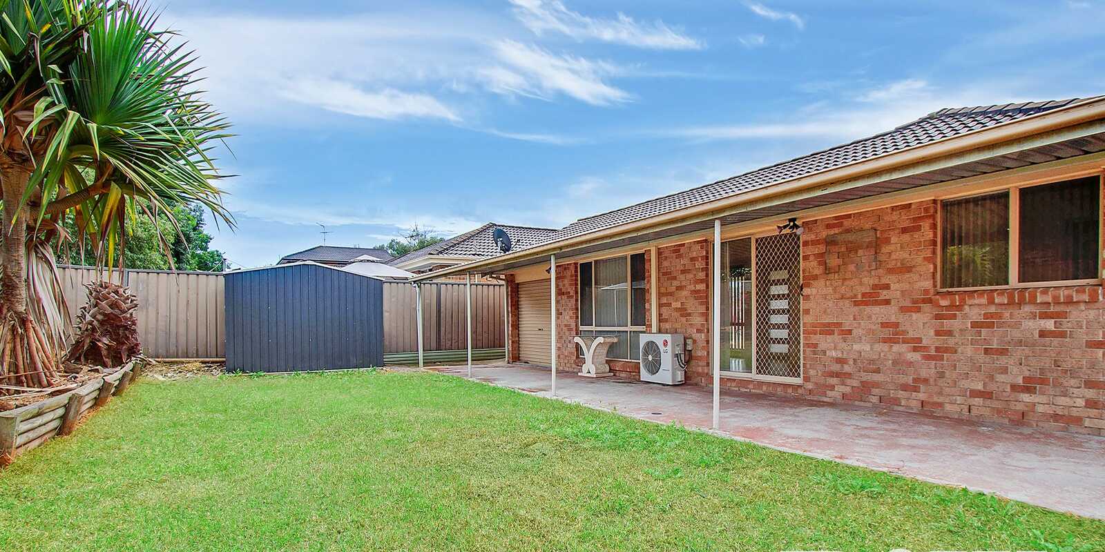 59 Explorers Way St Clair 59 Explorers Way St Clair