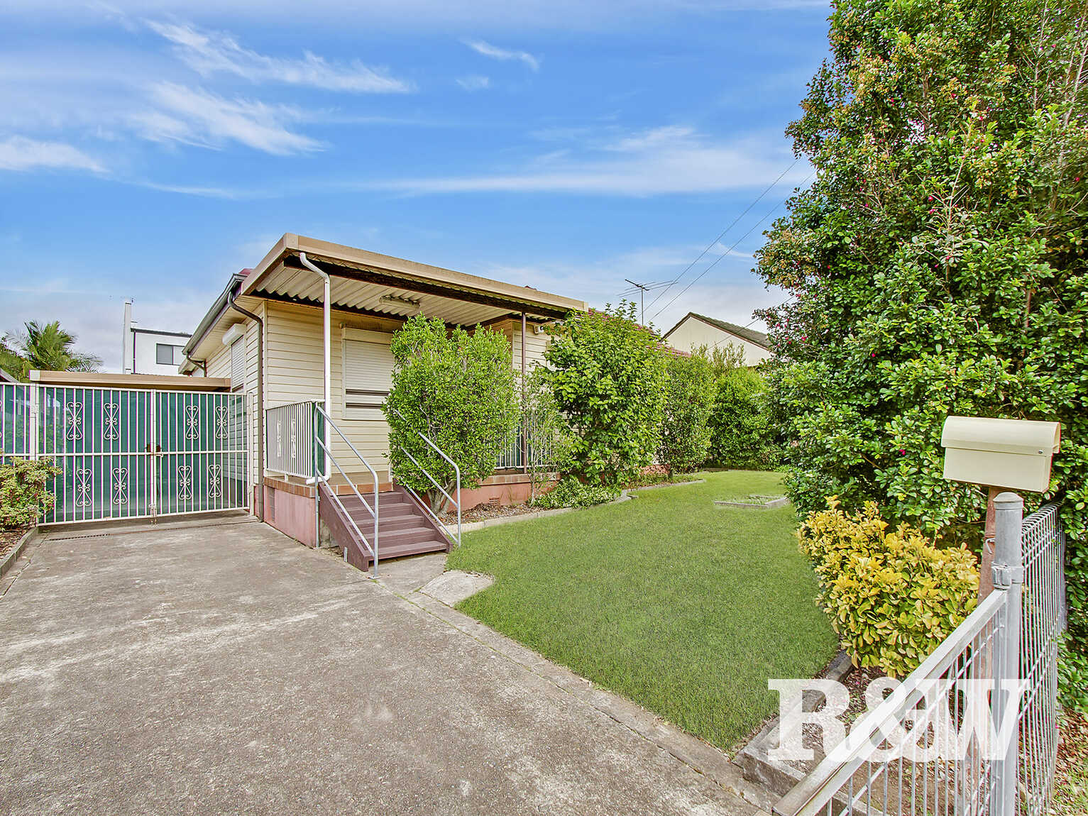 11 Malouf Street Colyton 11 Malouf Street Colyton