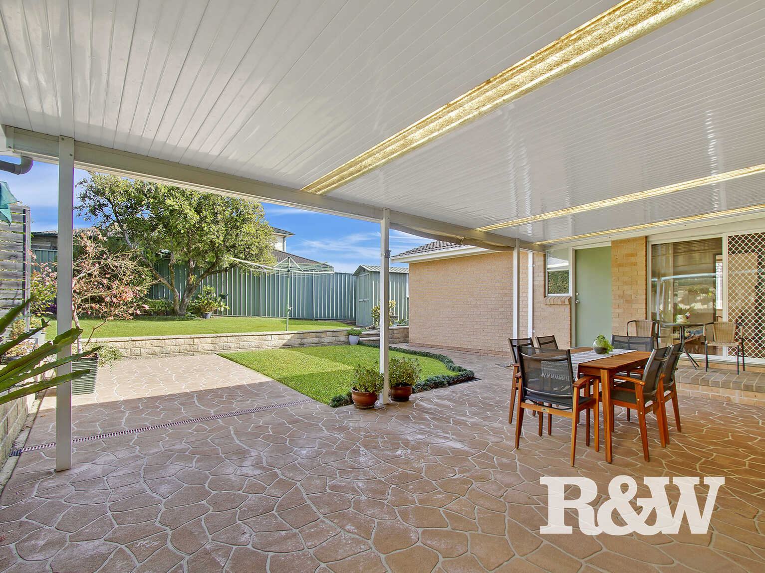 15 Timesweep Drive St Clair 15 Timesweep Drive St Clair