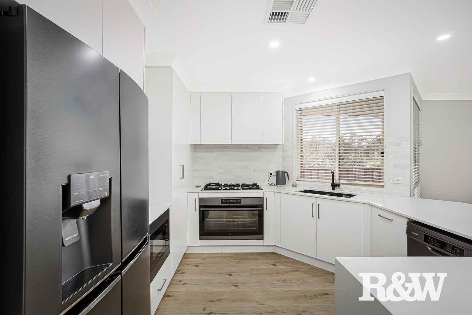 7 Mackillop Place Erskine Park 7 Mackillop Place Erskine Park