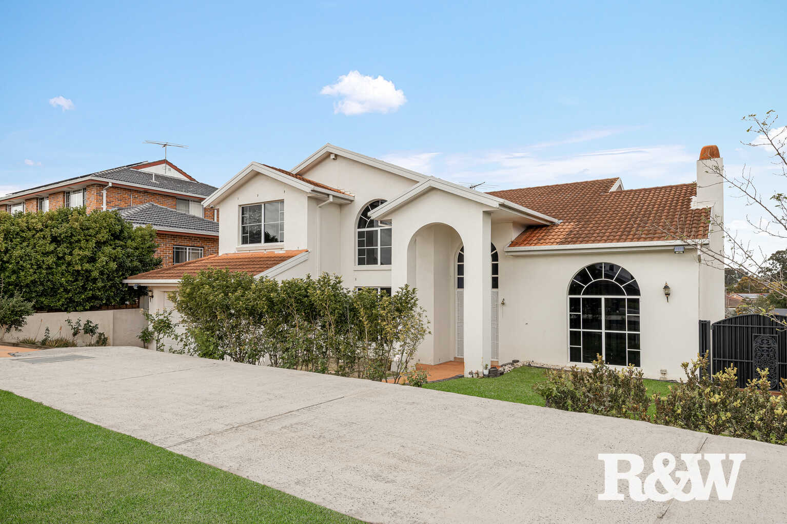 27 Explorers Way St Clair 27 Explorers Way St Clair
