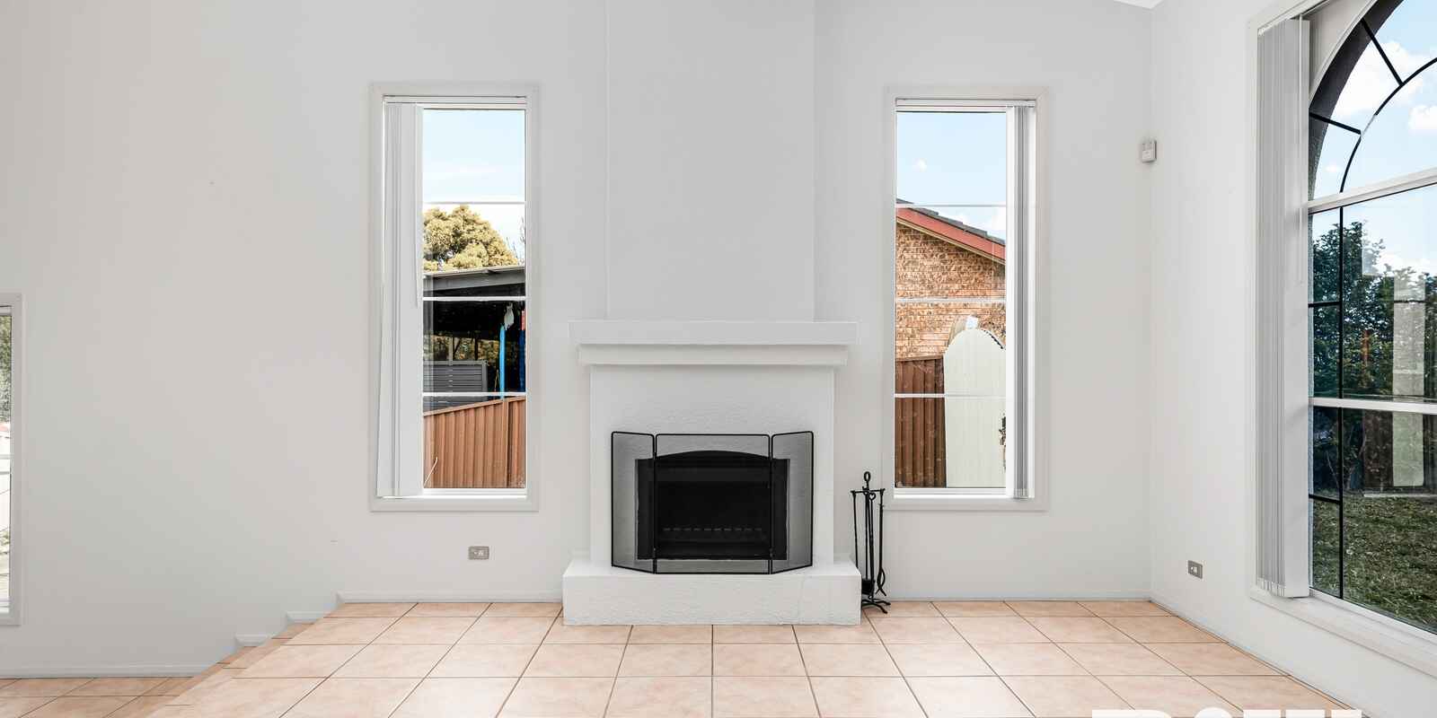 27 Explorers Way St Clair 27 Explorers Way St Clair