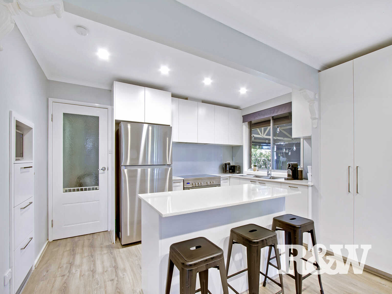37 Shakespeare Drive St Clair 37 Shakespeare Drive St Clair