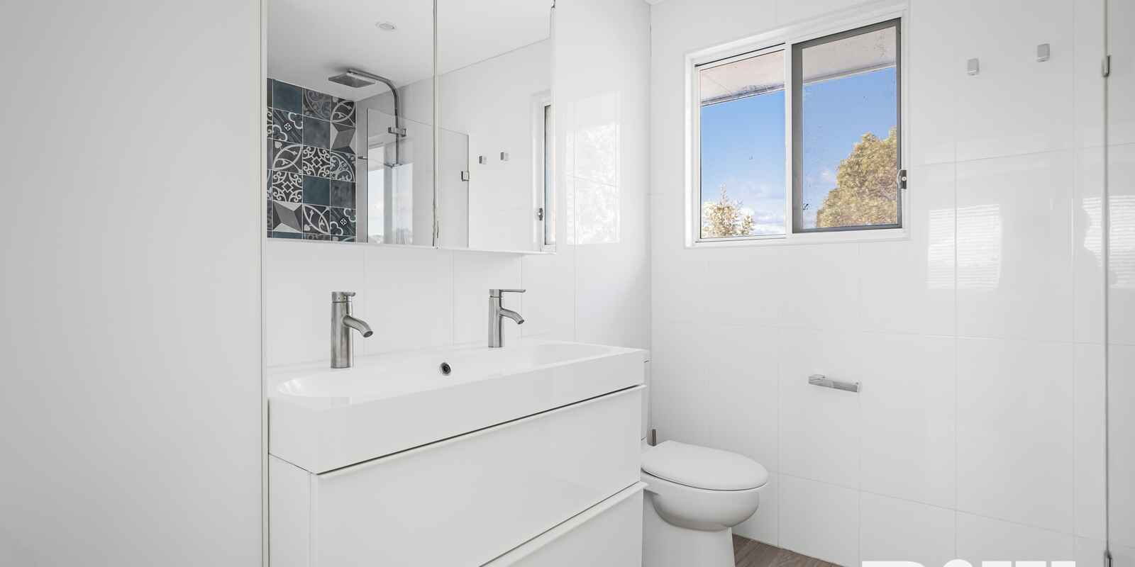 24 Madison Circuit St Clair 24 Madison Circuit St Clair