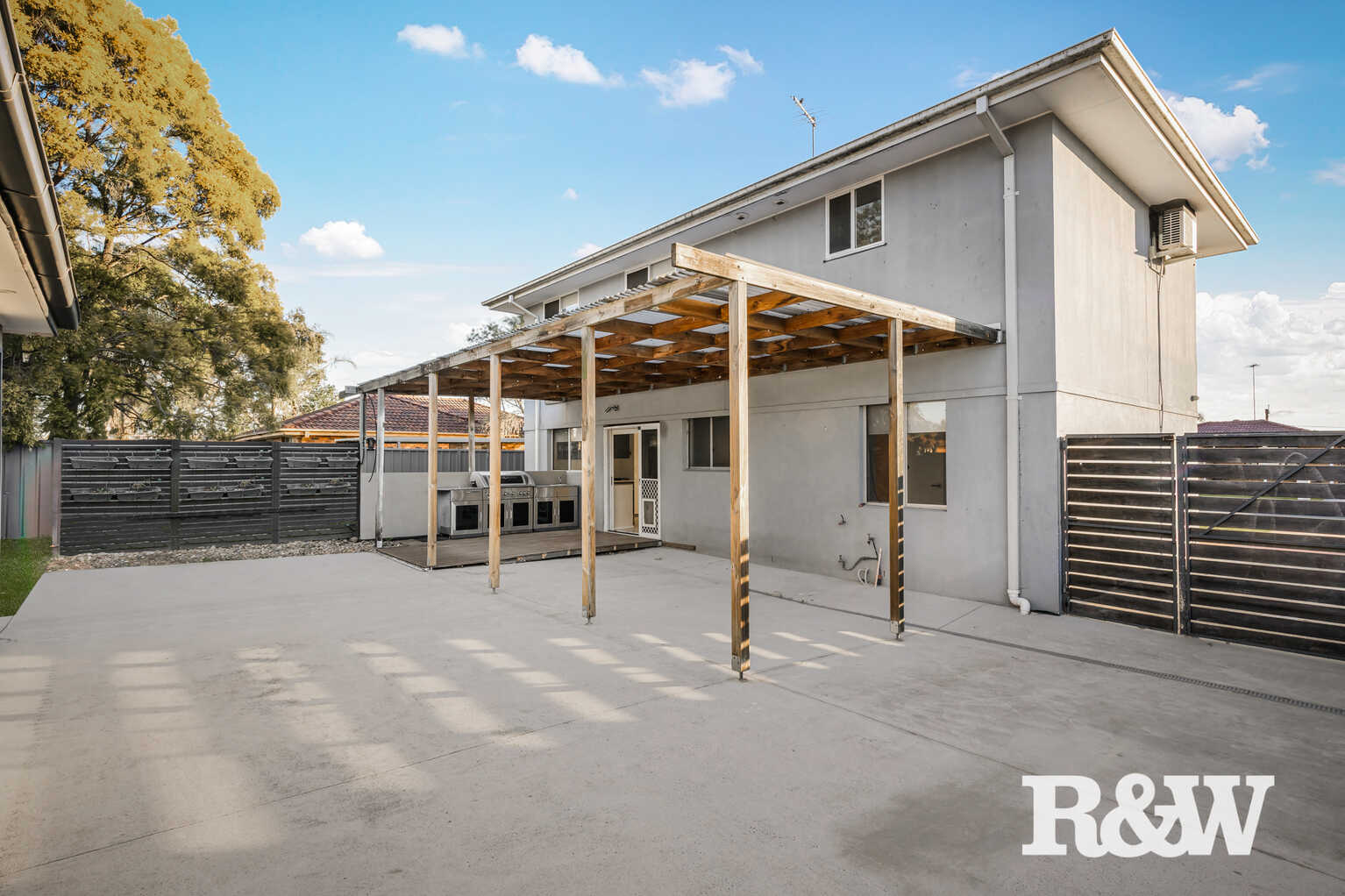 24 Madison Circuit St Clair 24 Madison Circuit St Clair