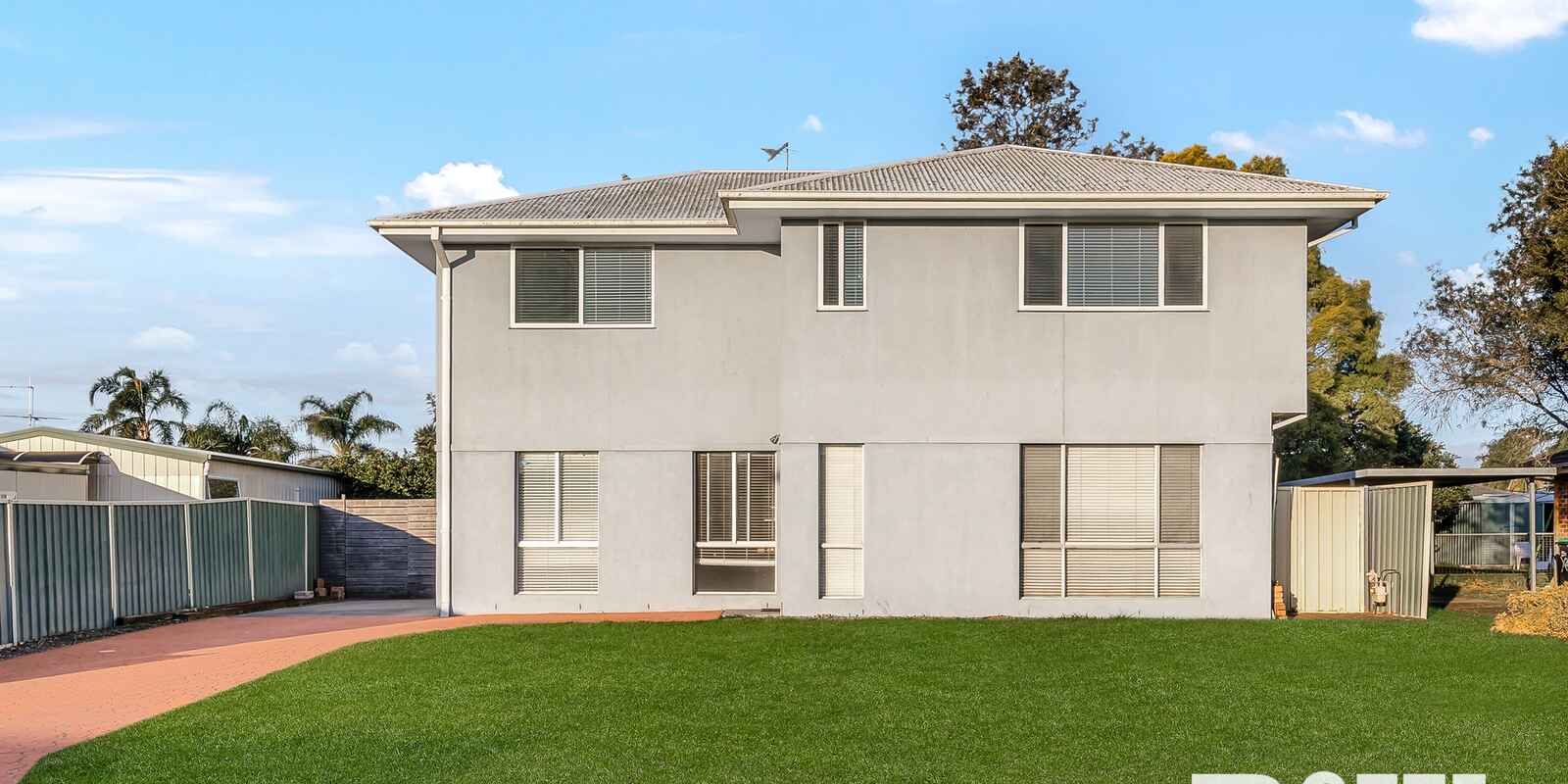 24 Madison Circuit St Clair 24 Madison Circuit St Clair
