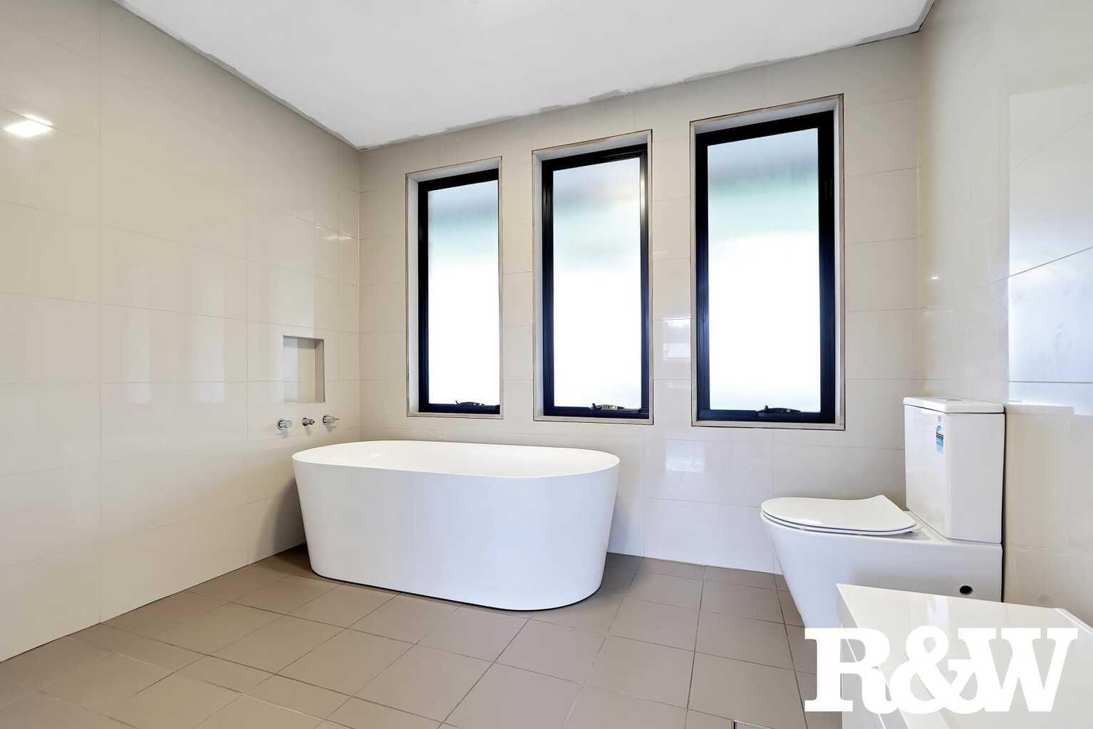 8 Nightmist Grove St Clair