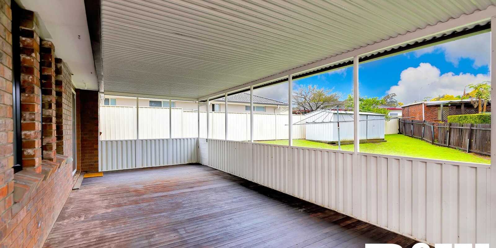 8 Nightmist Grove St Clair