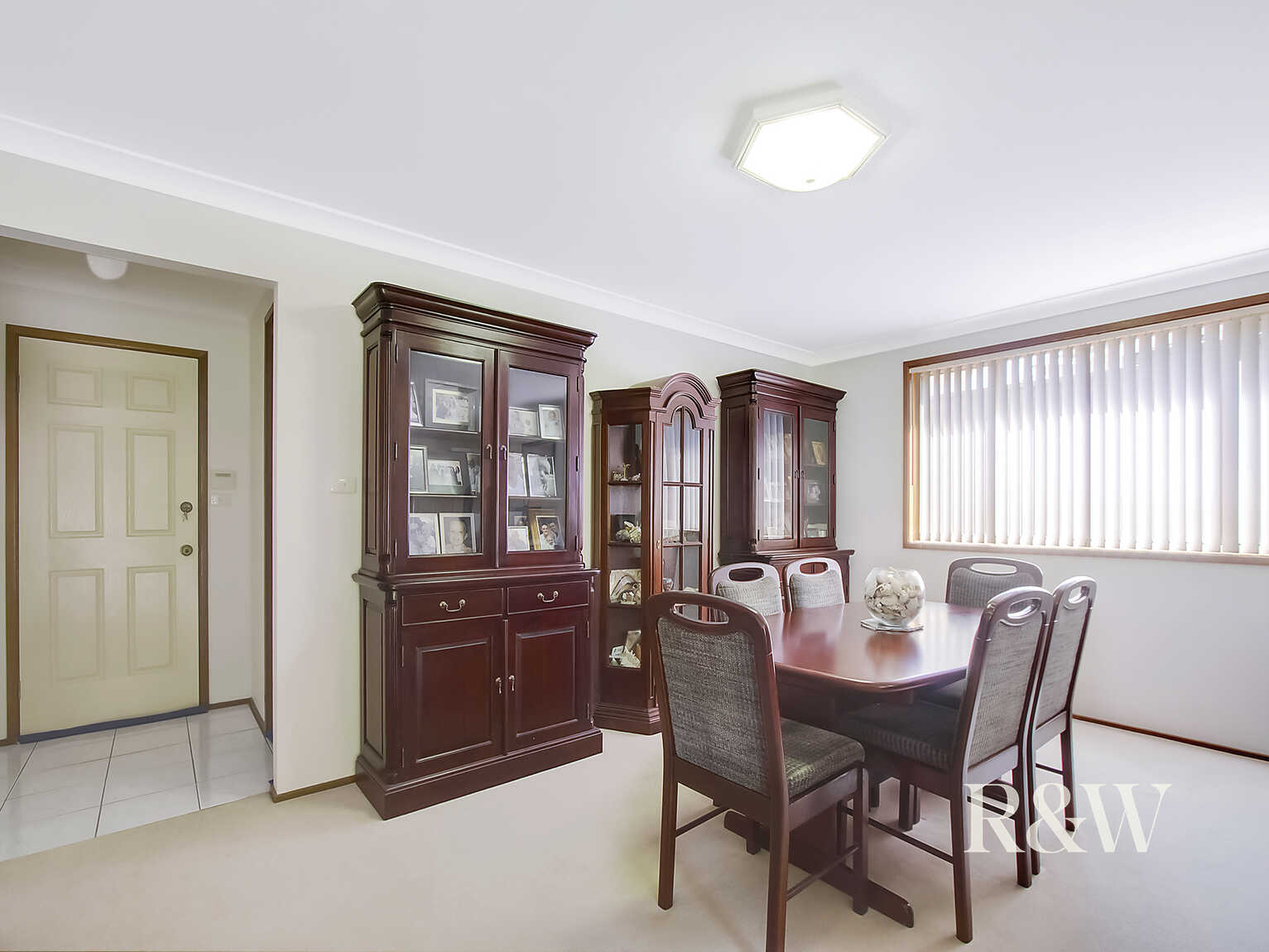10 Leicester Way St Clair 10 Leicester Way St Clair