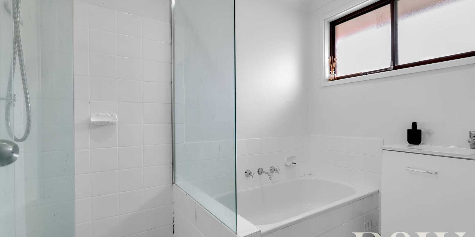 2 & 2A Francis Greenway Avenue St Clair 2 & 2A Francis Greenway Avenue St Clair
