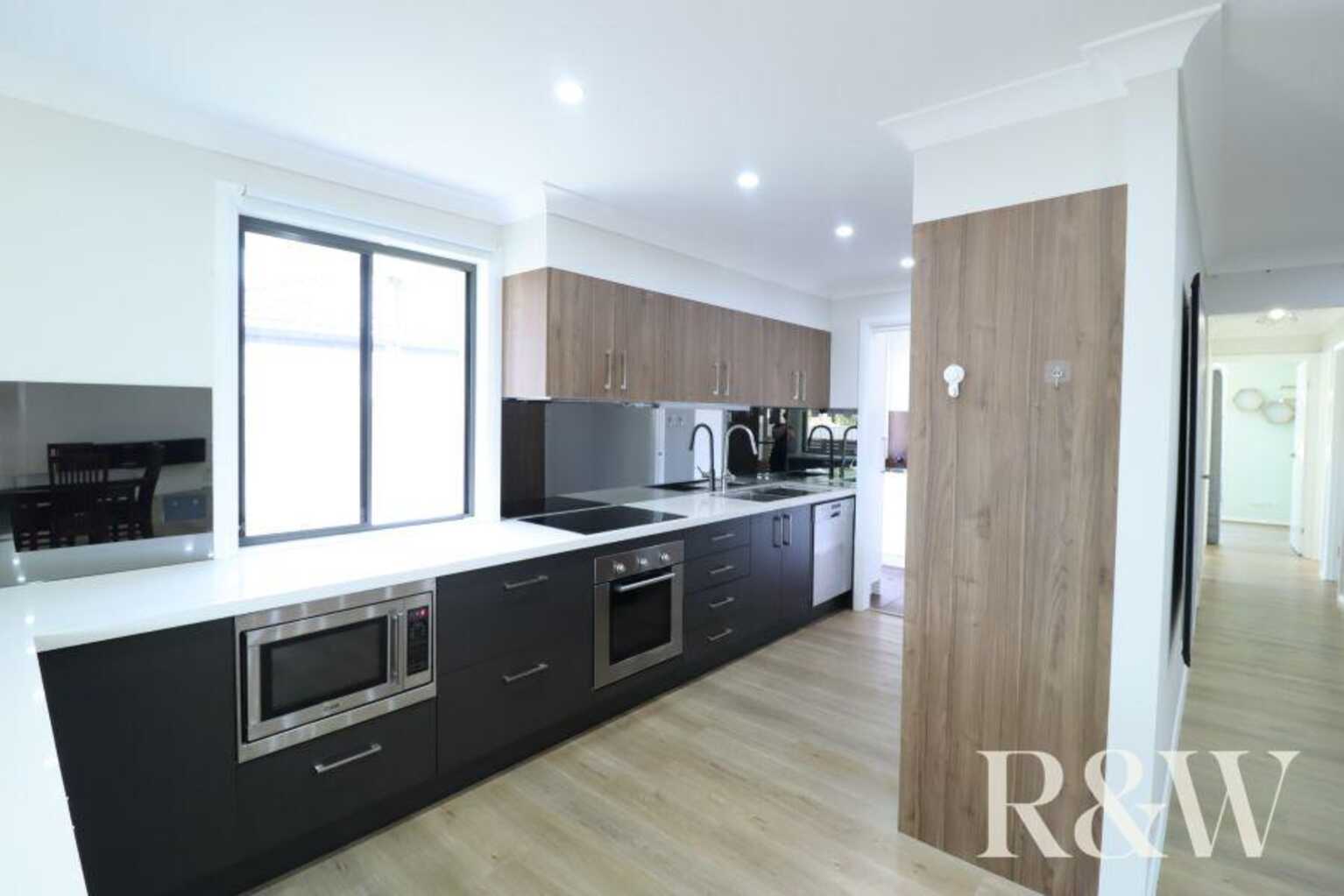 37 Madison Circuit St Clair
