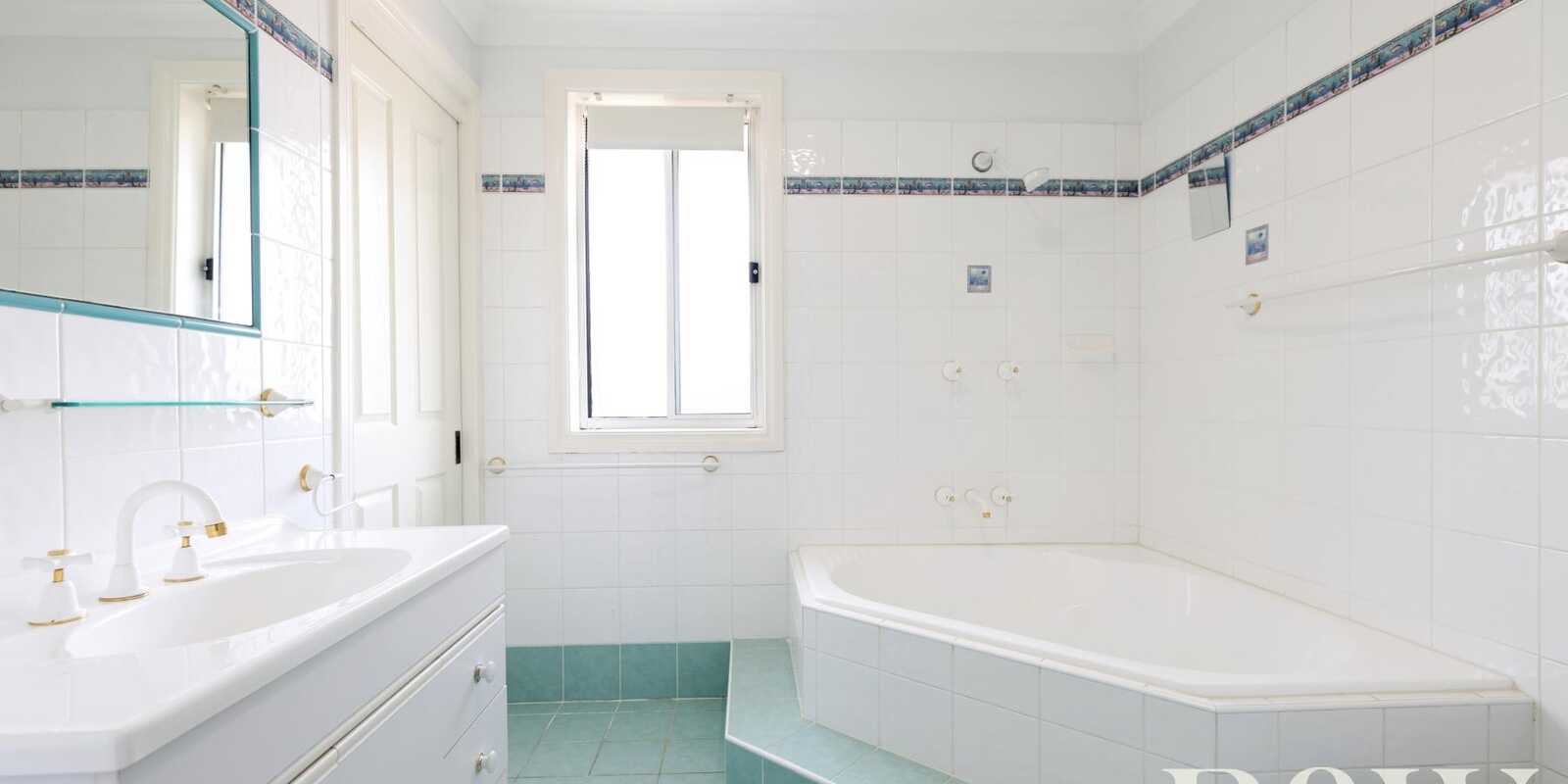 1 & 1A Chrisalex Place St Clair 1 & 1A Chrisalex Place St Clair