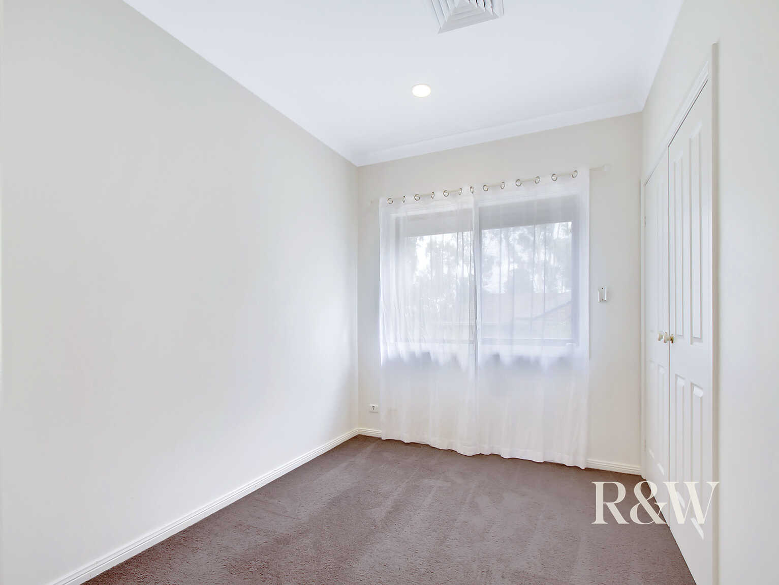 6 Mill Place St Clair 6 Mill Place St Clair