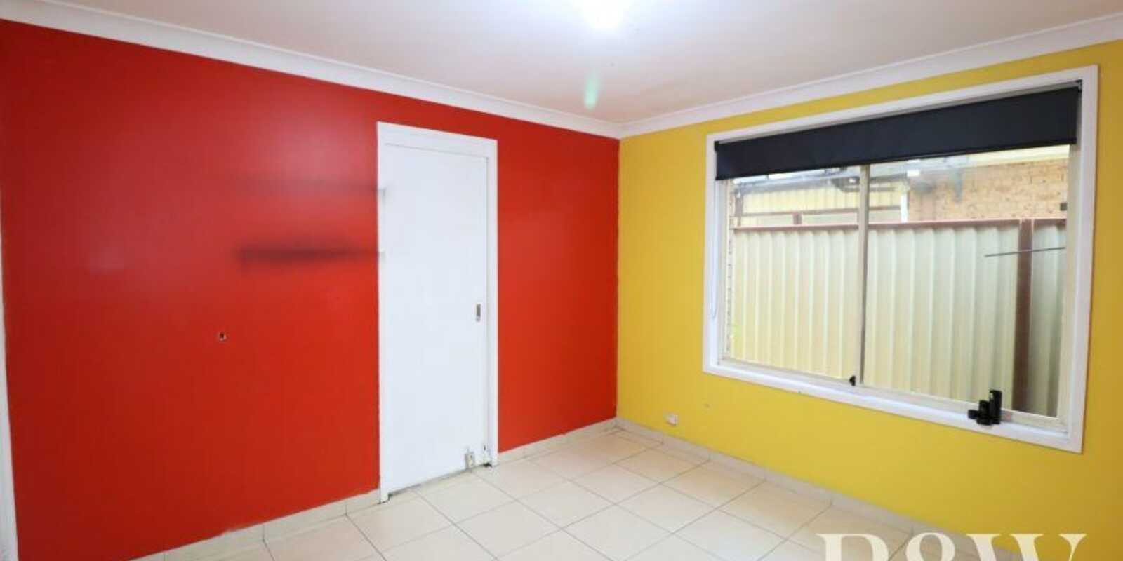 99 Explorers Way St Clair