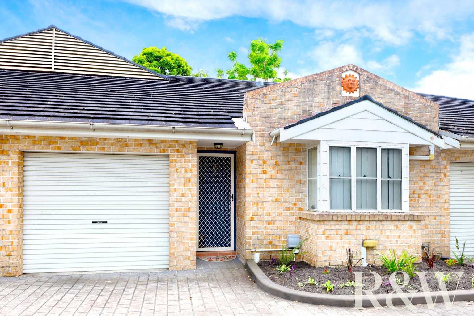 9/37 Binalong Road Pendle Hill