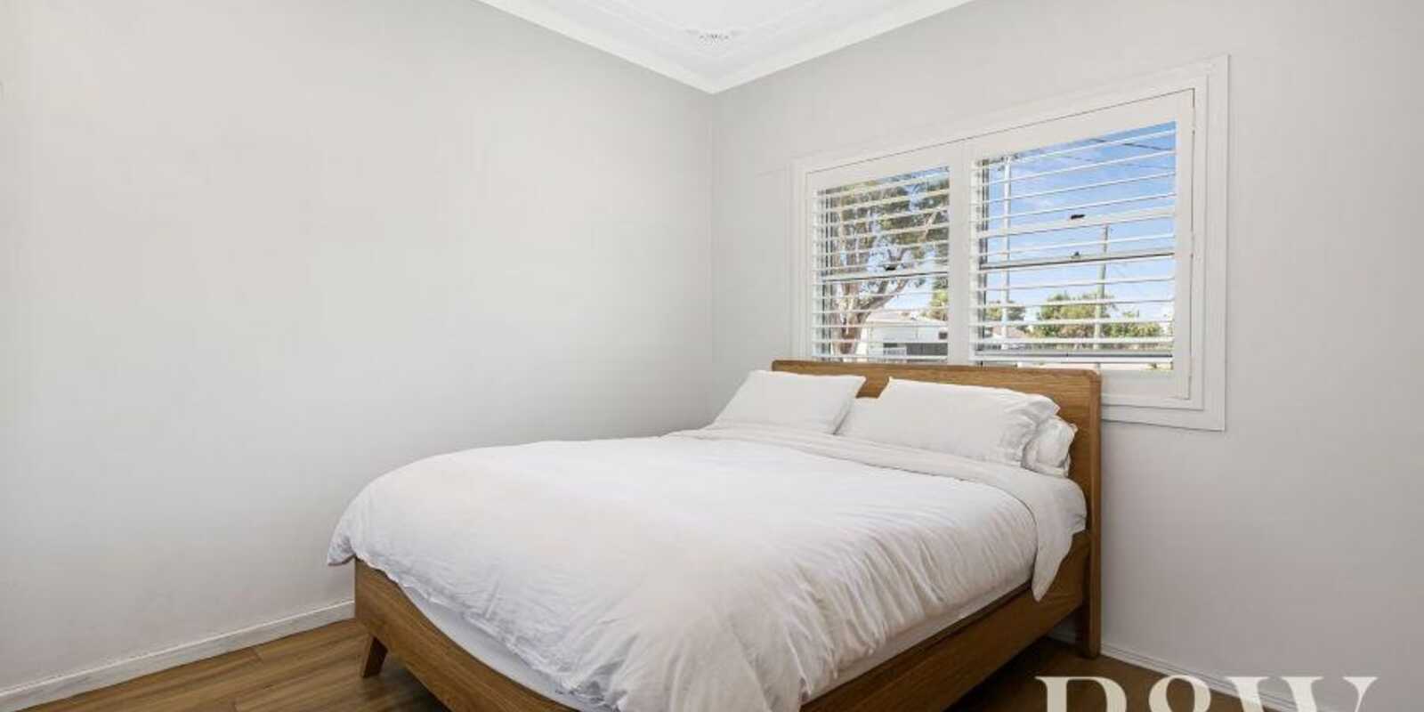 16 Dan Crescent Colyton