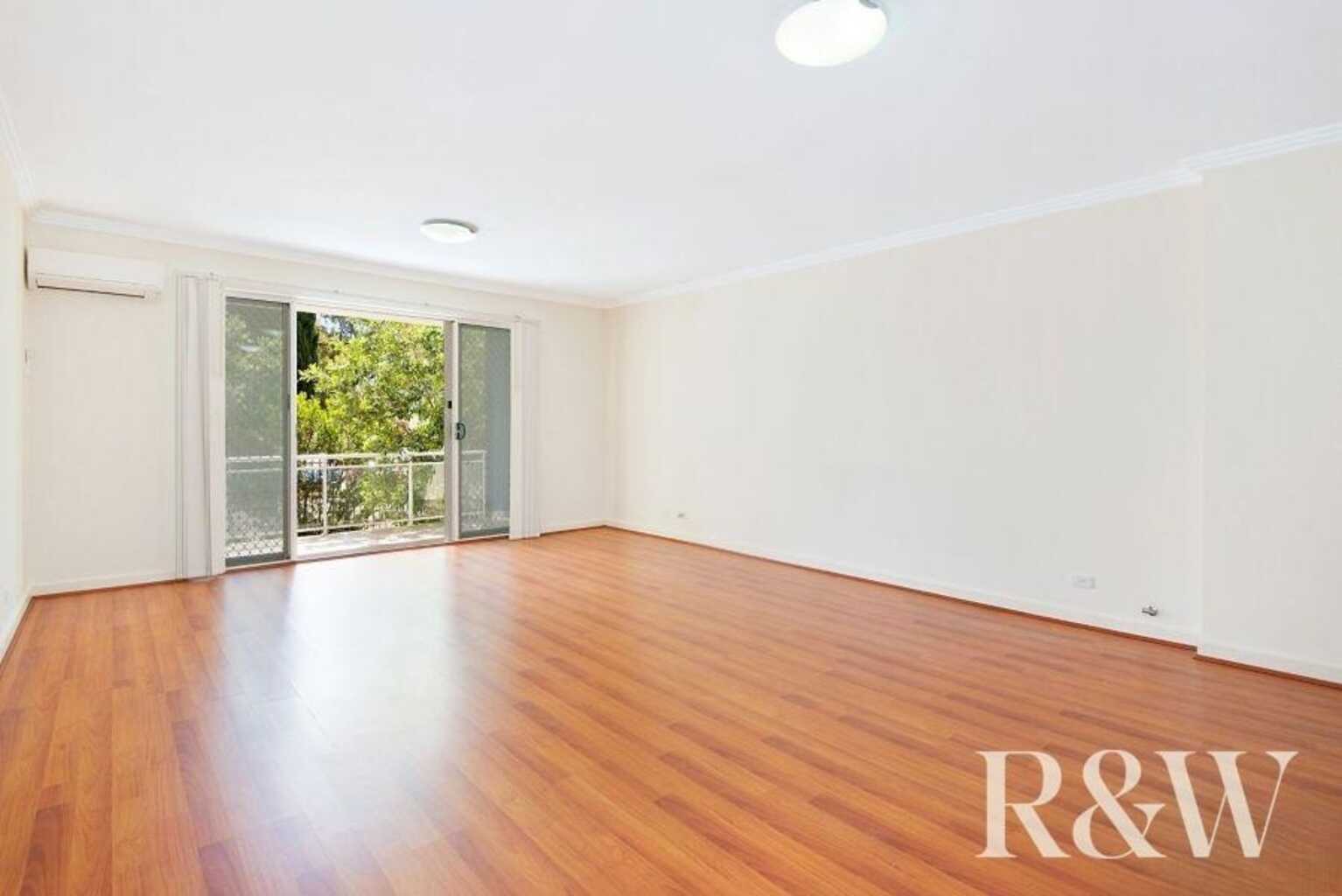 47/2-12 Civic Avenue Pendle Hill