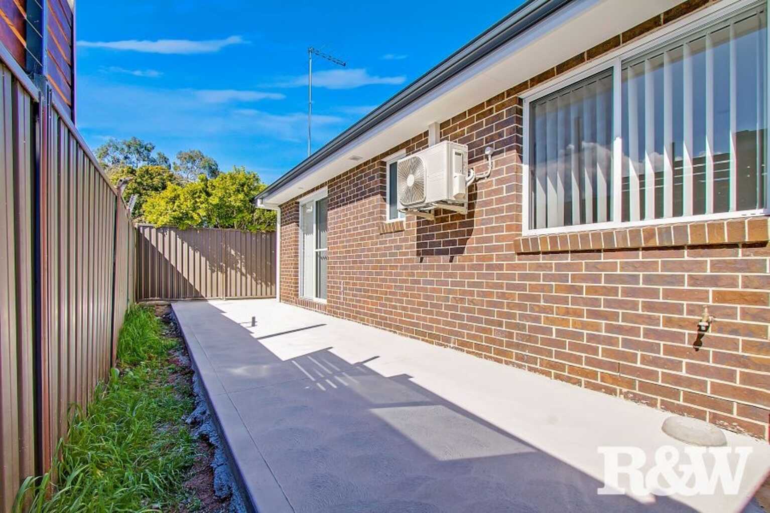 16A Mynah Close St Clair