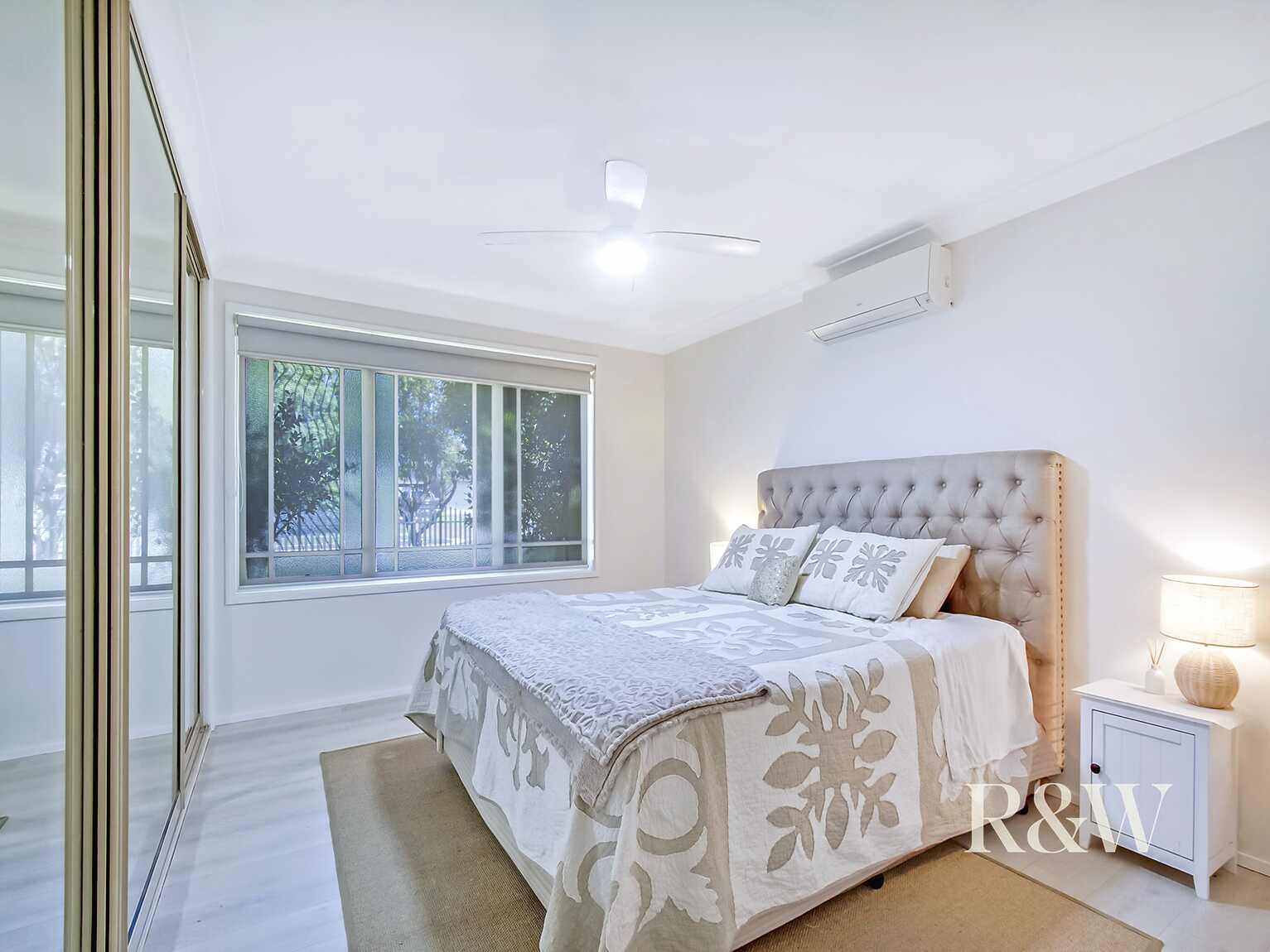 122 Explorers Way St Clair