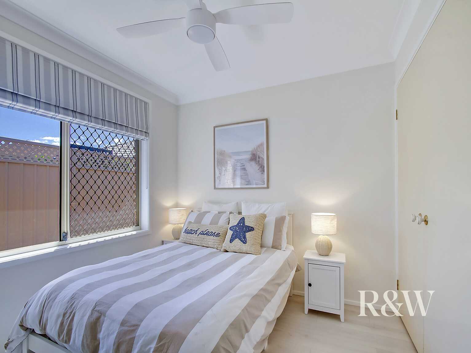 122 Explorers Way St Clair