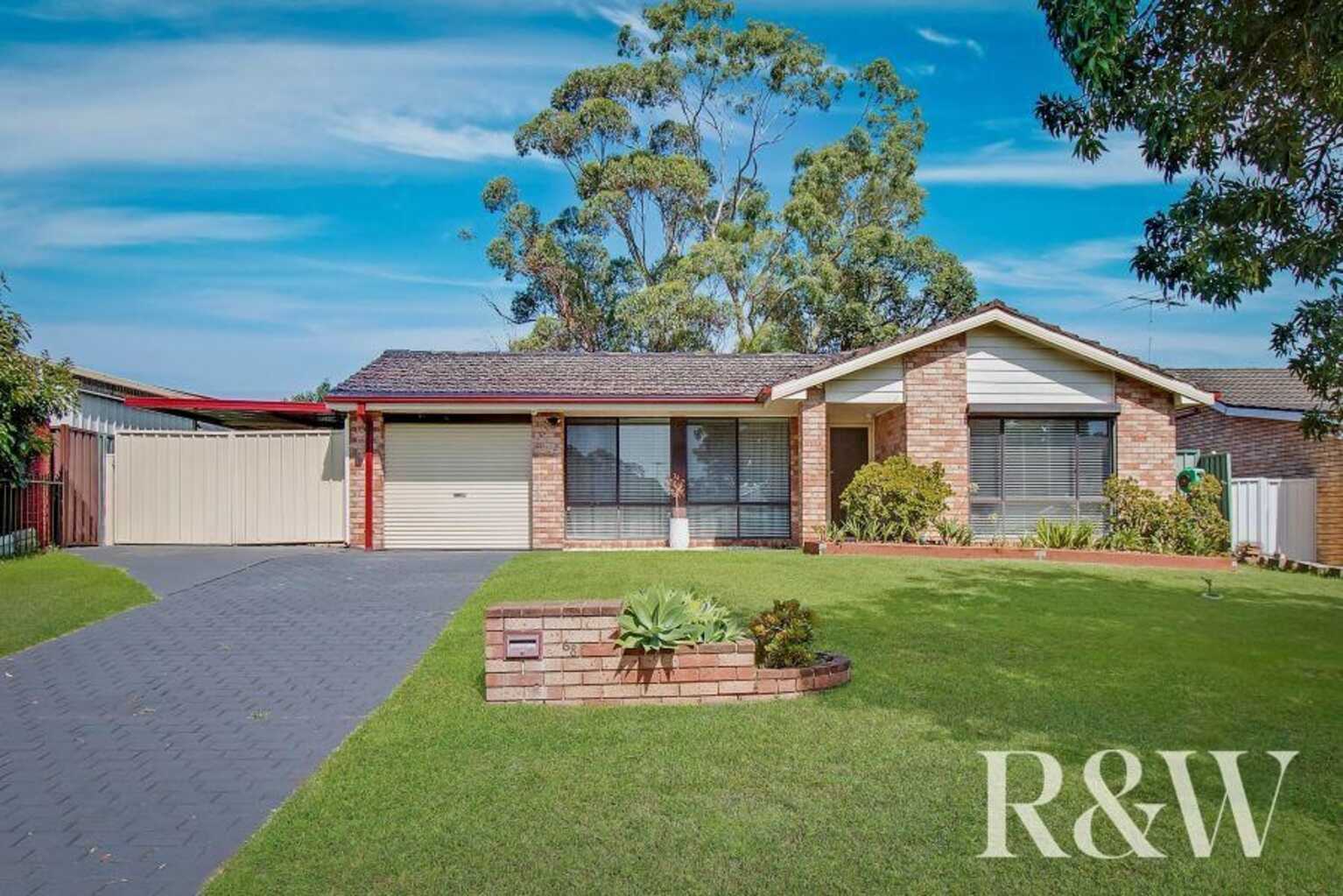 68 Windrush Circuit St Clair