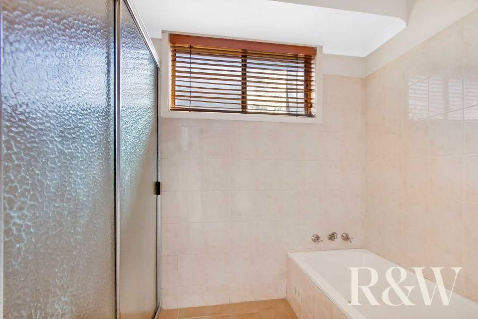 68 Windrush Circuit St Clair