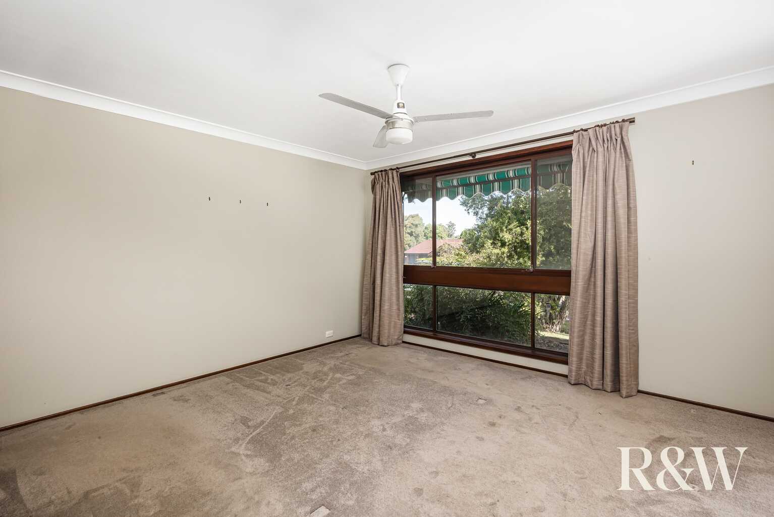 14 Hascombe Way St Clair